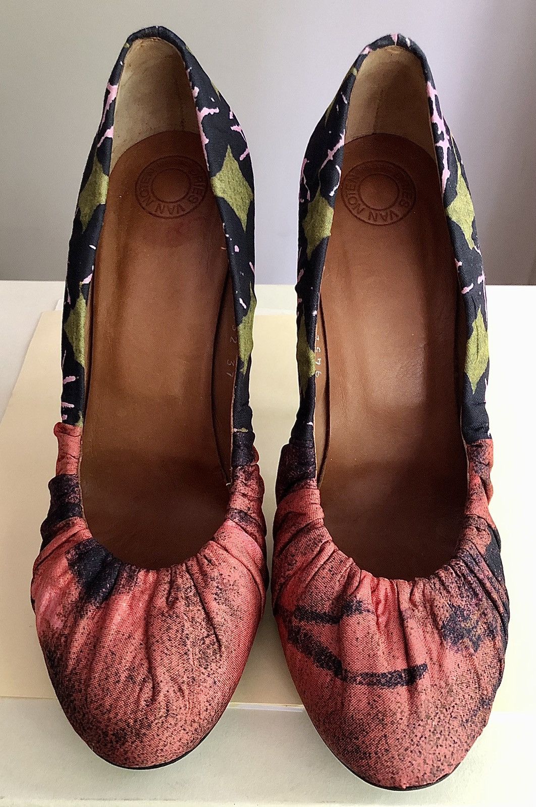 Dries Van Noten Dries Van Noten Runway SS08 Iconic Steel Heel Printed Pumps Size US 7 / IT 37 - 13 Thumbnail