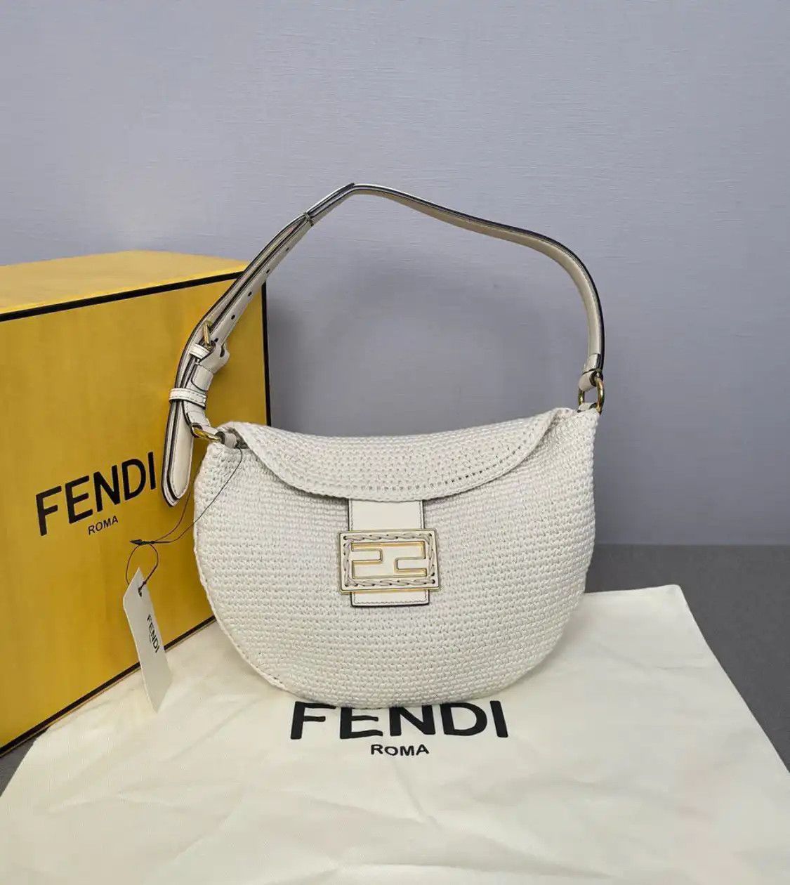 Fendi FENDI tote bag Small white fabric woven handbag Size ONE SIZE - 1 Thumbnail