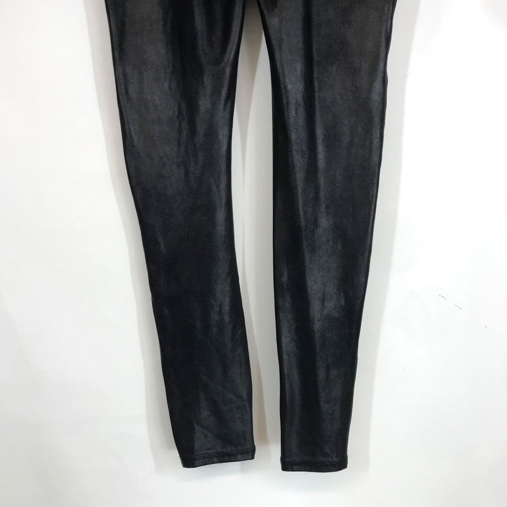 Spanx SPANX Womens XL Black Faux Leather Pull-On Leggings Pants Size 40" / US 18 - 6 Thumbnail
