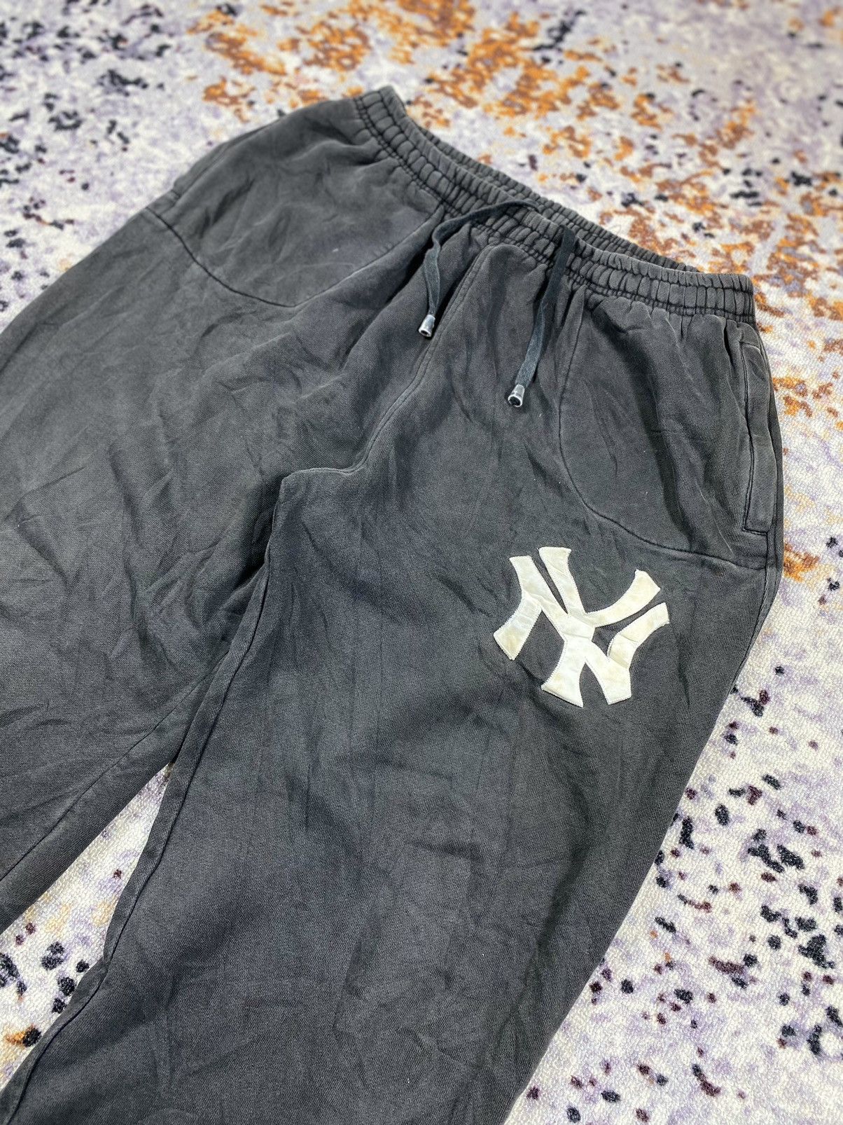 New York Yankees × Russell Athletic VTG Black Russell Athletic New York feded Jogger pants Baggy Size US 28 / EU 44 - 3 Thumbnail