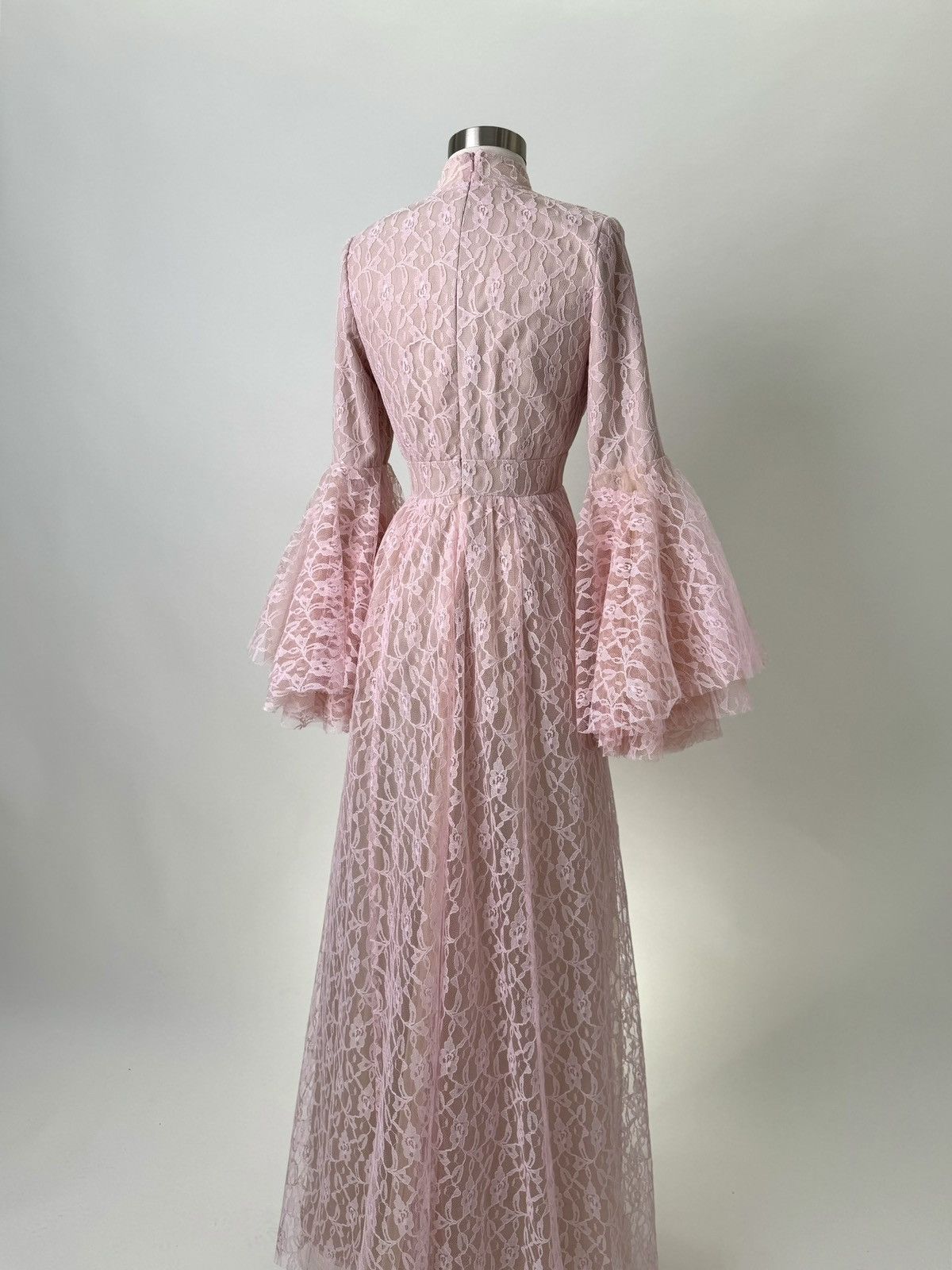 Other Preloved US 8 Anna Augusta Pink Lace Maxi Evening Dress Size M / US 6-8 / IT 42-44 - 10 Thumbnail