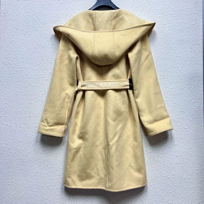 Louis Vuitton Louis Vuitton Goose yellow bathrobe with full print of old Size XS / US 0-2 / IT 36-38 - 2 Thumbnail