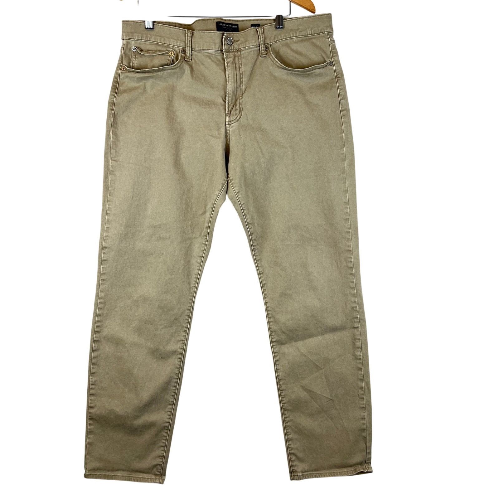 Lucky Brand Lucky Brand Jeans Mens 38x32 Tan 121 Slim Straight Stretch Size US 38 / EU 54 - 1 Thumbnail
