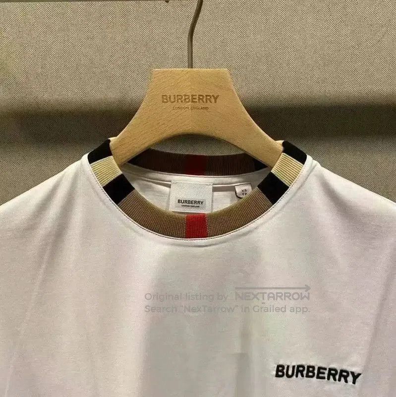 Burberry Burberry Women's Long Sleeve Logo T-Shirt. Size M / US 6-8 / IT 42-44 - 3 Thumbnail