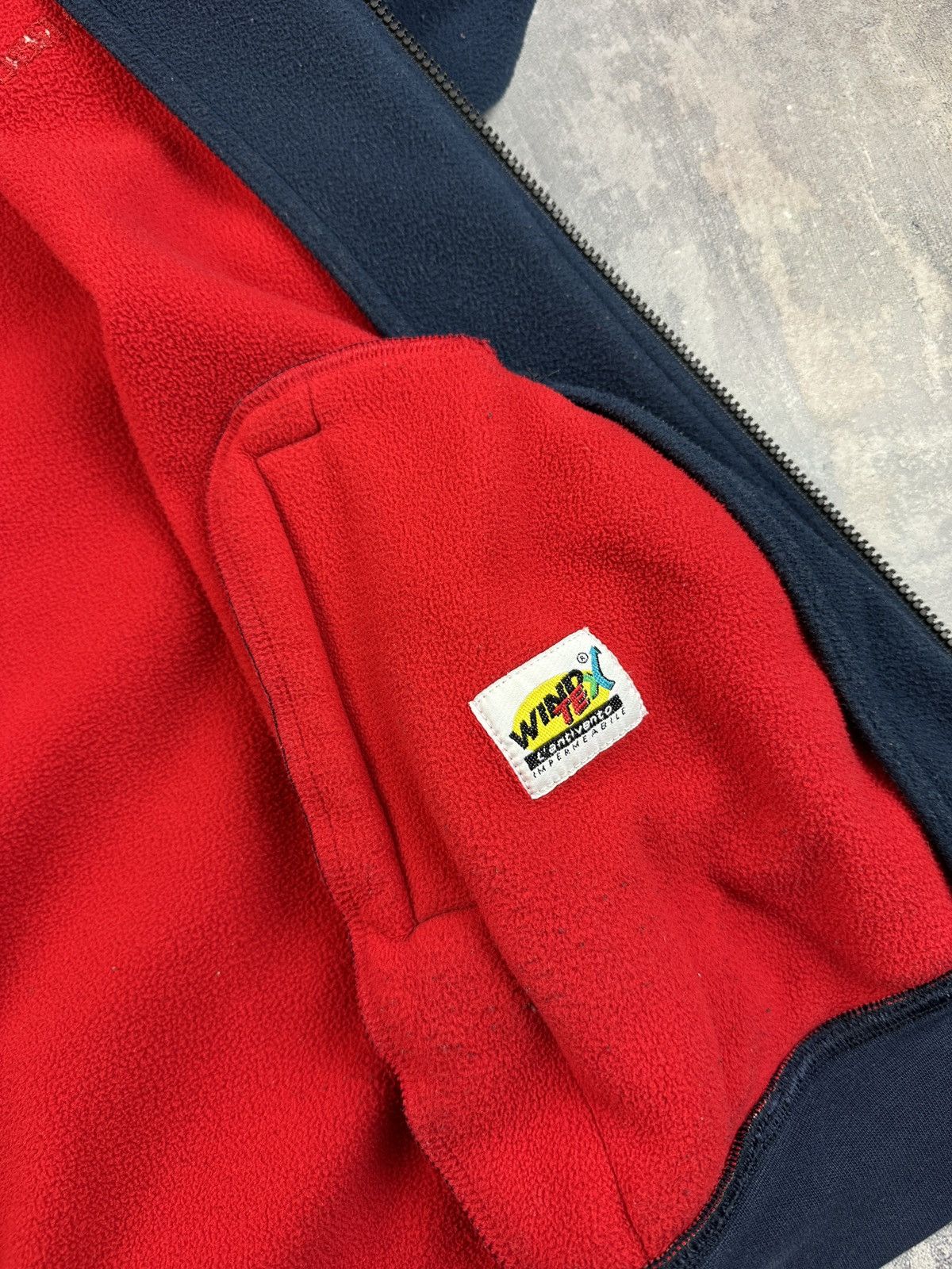 Honda Vintage Fleece Honda Racing Michelin Repsol Gas Size US M / EU 48-50 / 2 - 7 Thumbnail
