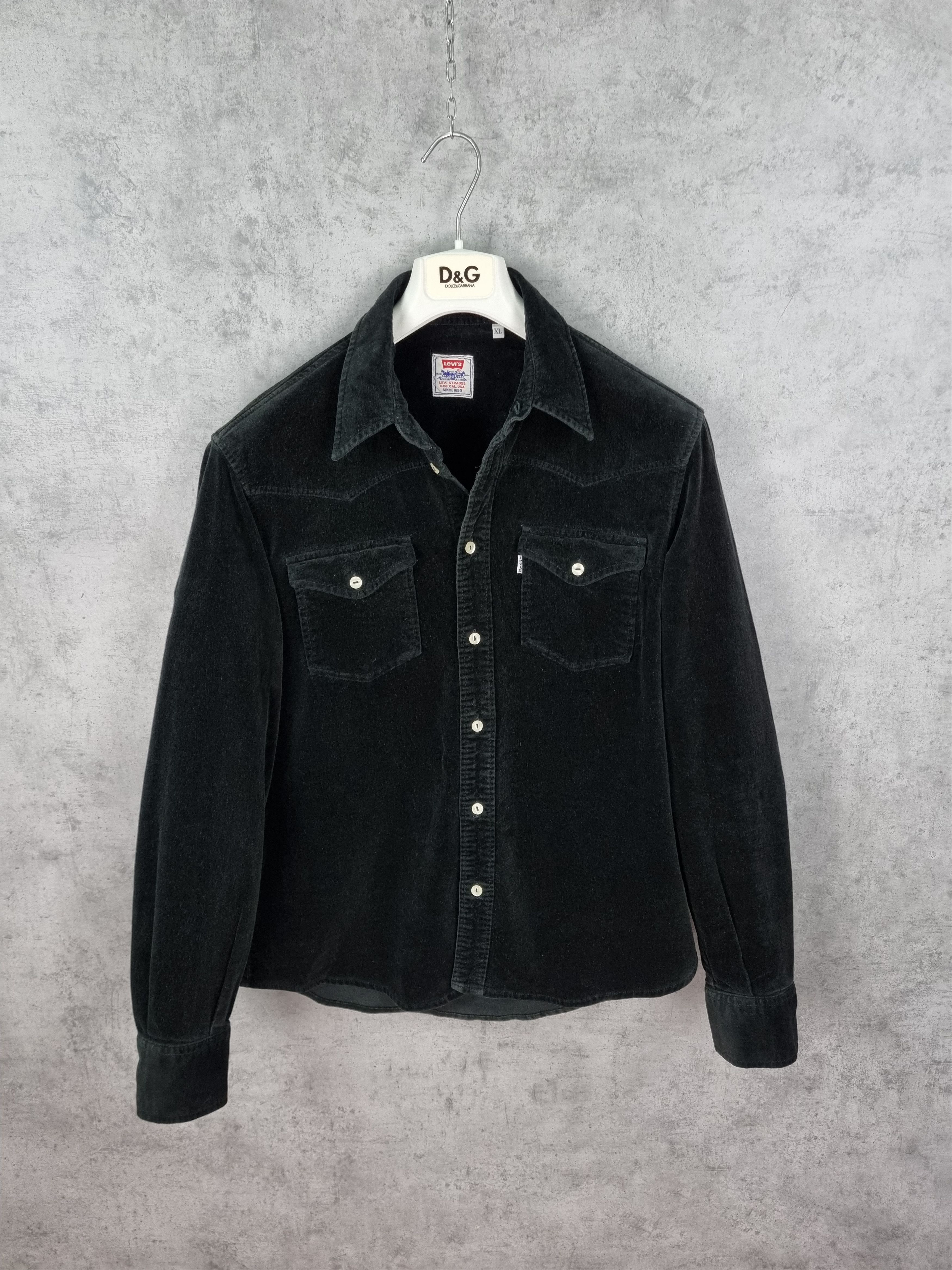 Levi's × Levi's Vintage Clothing Levis Deep Black Velvet Corduroy Cowboy Shirt Size US M / EU 48-50 / 2 - 17 Thumbnail