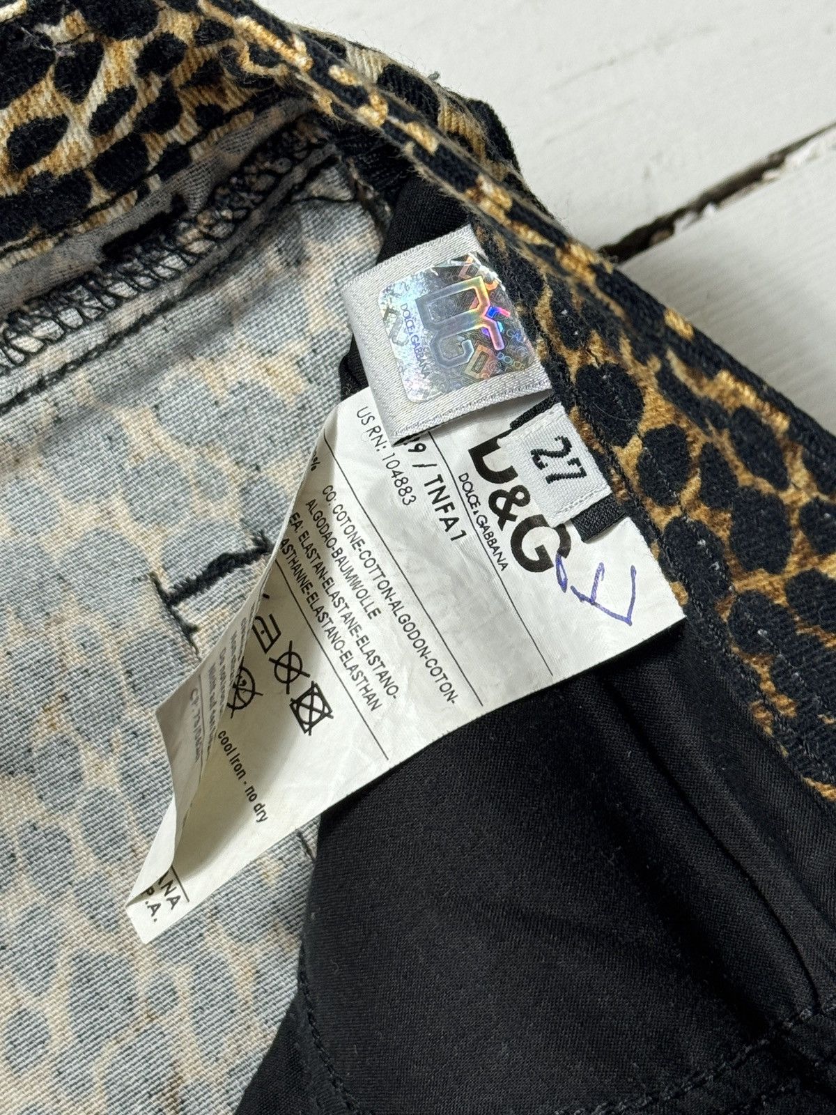 Dolce & Gabbana VINTAGE DOLCE&GABBANA LEOPARD ANIMAL PRINTED MIDI SKIRT Size 27" / US 4 / IT 40 - 4 Thumbnail