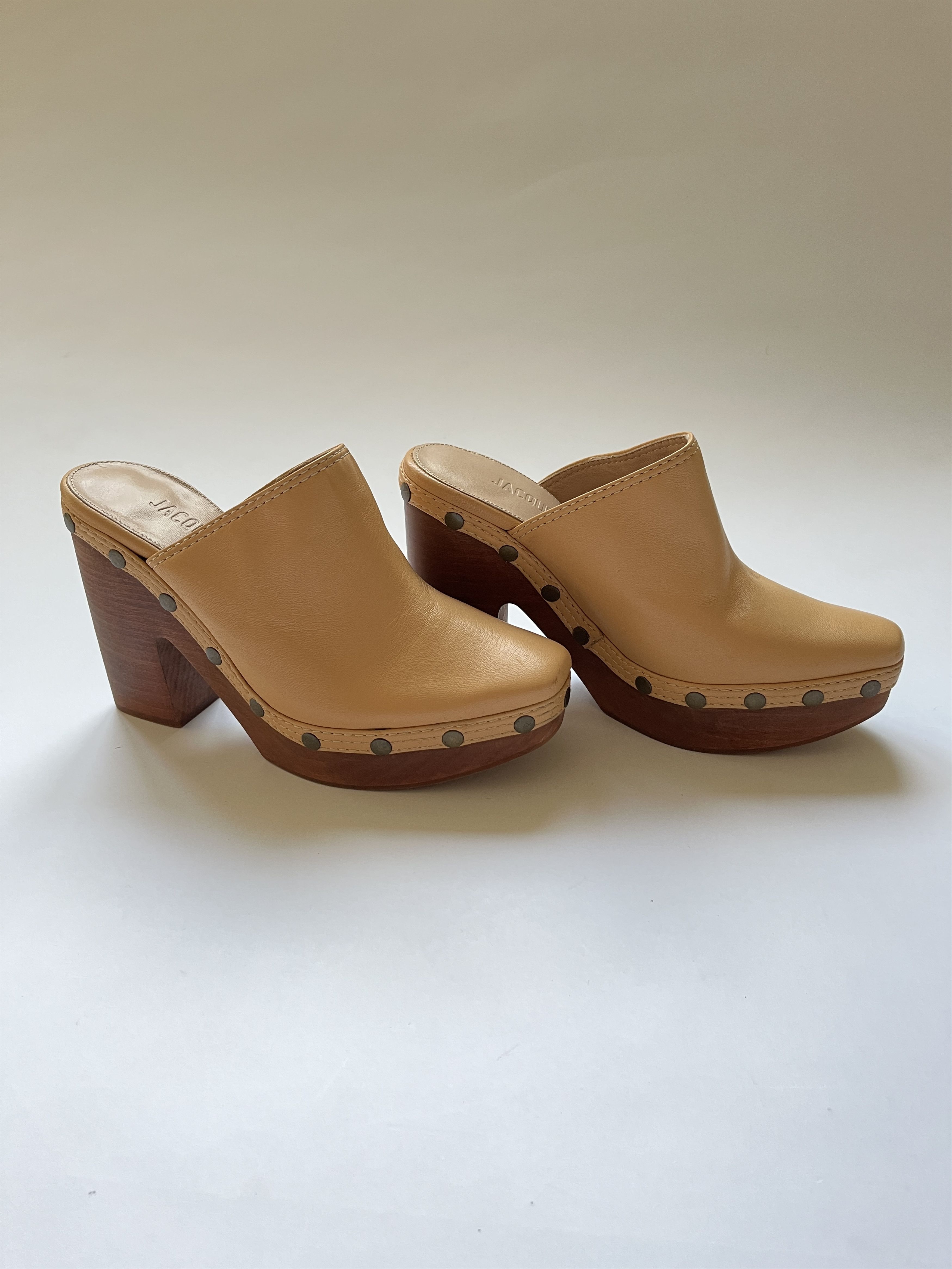 Jacquemus ⚡️QUICK SALE⚡️Jacquemus Beige Les Sabots Leather Clogs Size US 7 / IT 37 - 2 Thumbnail
