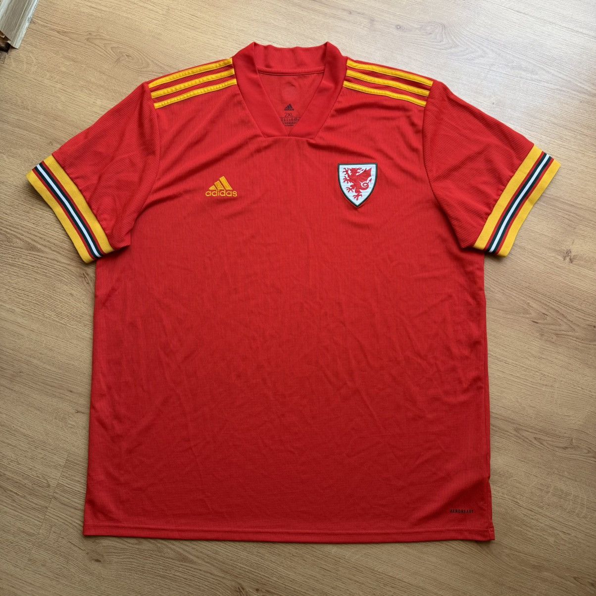 Adidas WALES HOME FOOTBALL SHIRT 2020-2022 Size US XXL / EU 58 / 5 - 1 Thumbnail