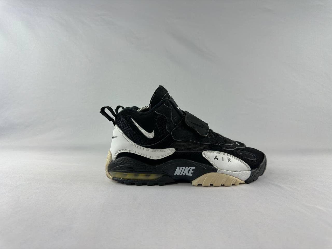 Nike Nike Air Max Zoom Turf 'Black White Yellow' 2012 Size US 7.5 / EU 40-41 - 1 Thumbnail