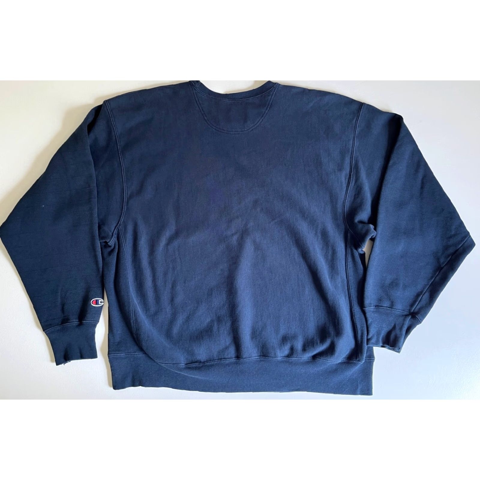 Champion VINTAGE Champion Sweatshirt 90s Heavyweight Reverse Weave Crewneck Navy XL Mens Logo | 90s, Classic, USA Size US XL / EU 56 / 4 - 4 Thumbnail