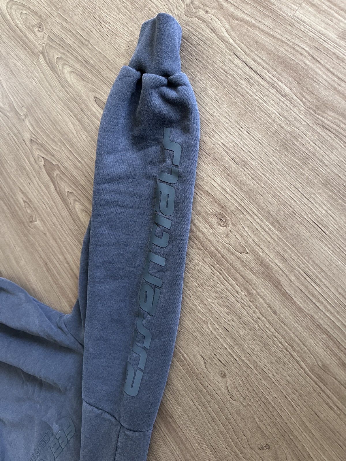 Fear of God FEAR OF GOD - LOS ANGELES HEAVY FLEECE CROPPED SWEATSHIRT Size US S / EU 44-46 / 1 - 5 Thumbnail
