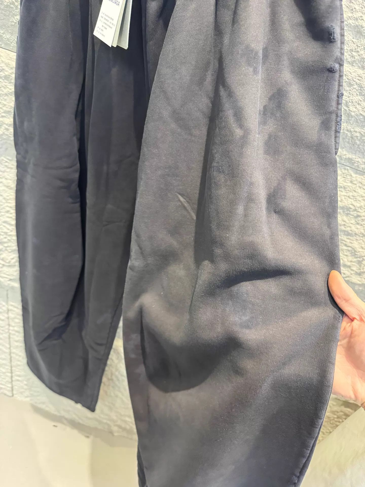 Balenciaga Balenciaga 24SS Baggy Distressed Black Sweatpants S Size 26" / US 2 / IT 38 - 2 Thumbnail