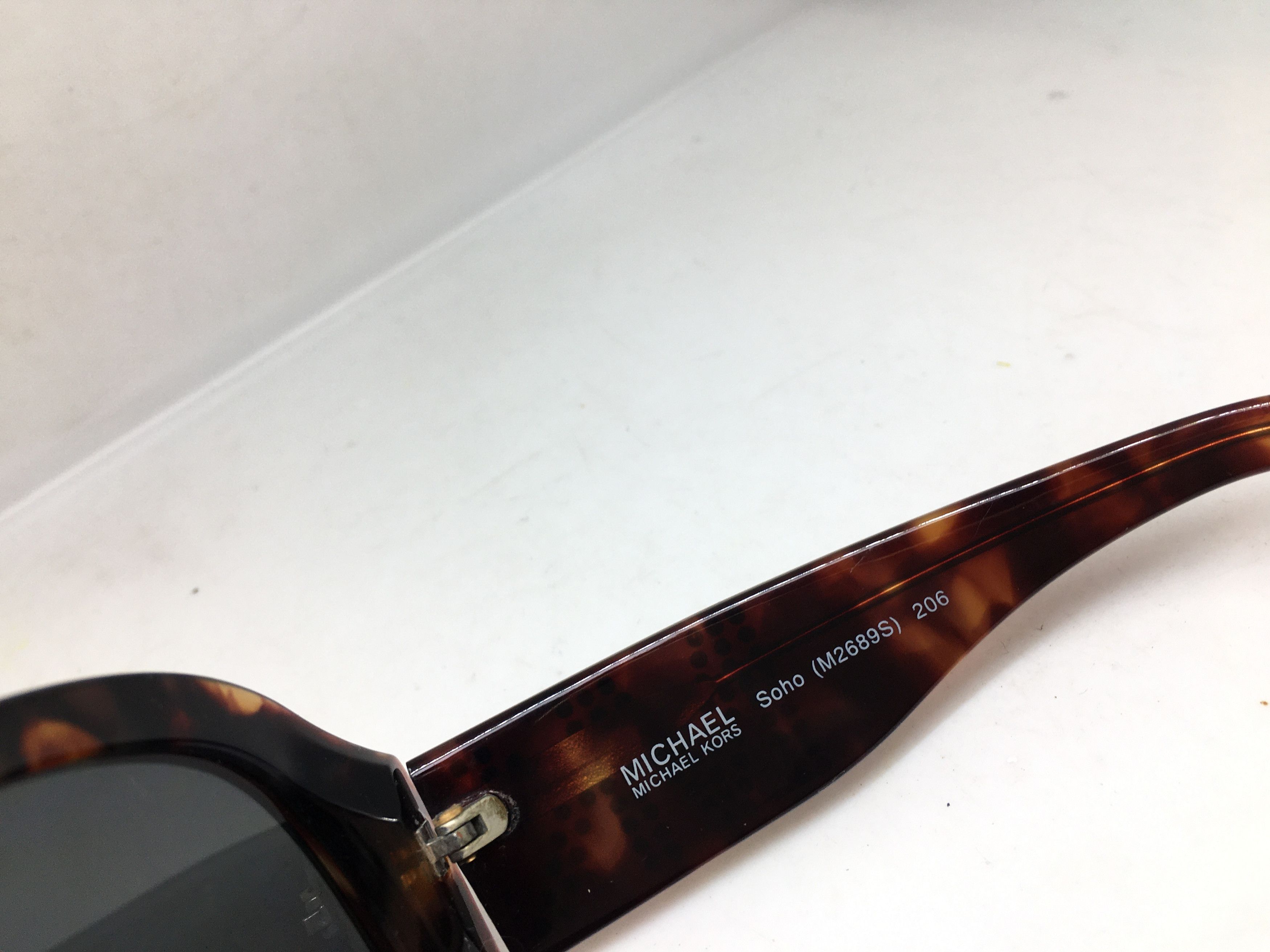 Vintage Vintage Michael kors Tortoise Oversize Sunglasses Frame Size ONE SIZE - 4 Thumbnail