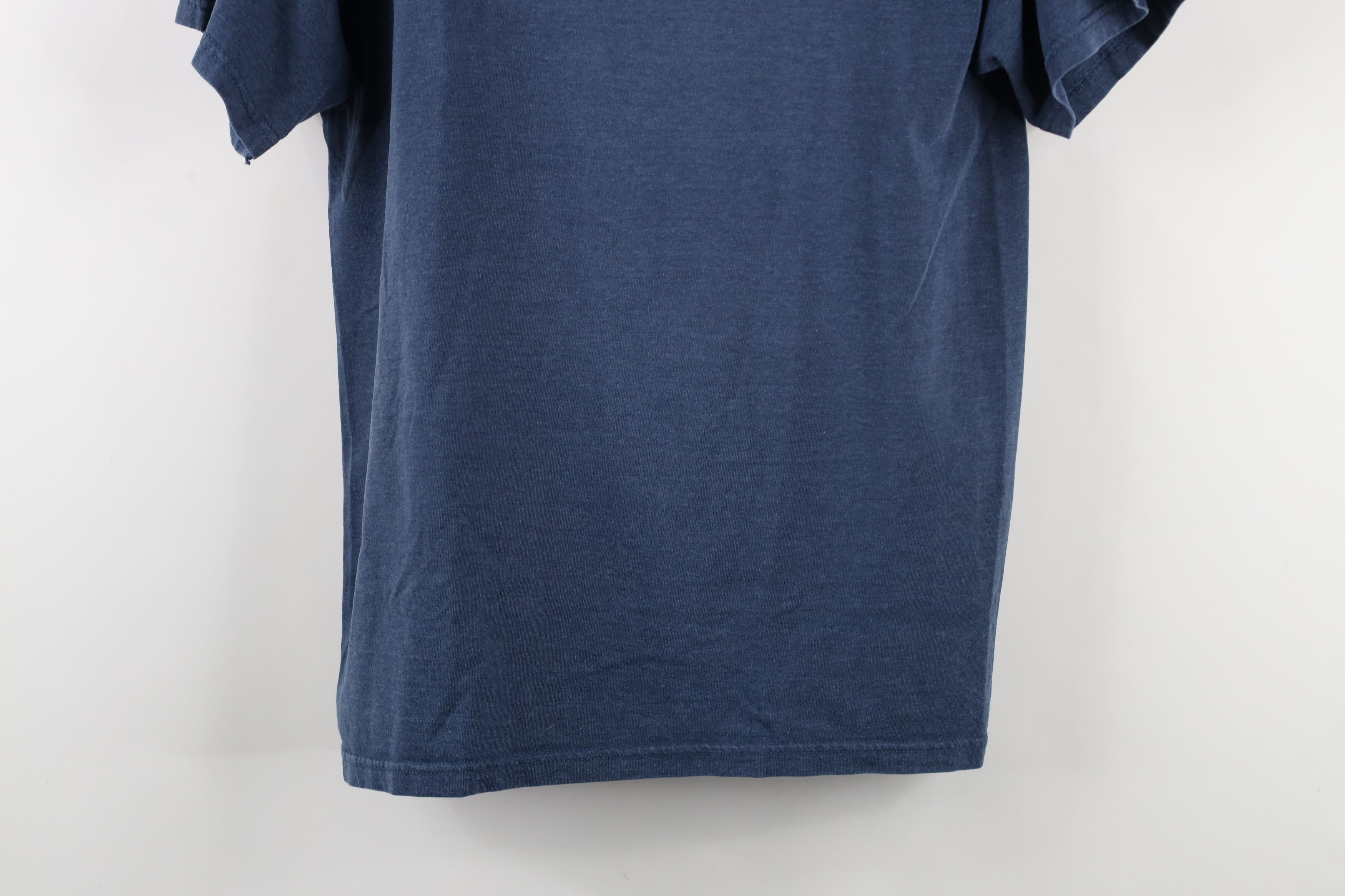 Vintage Vintage 90s Streetwear Maui Surfing Surfboard T-Shirt Size US M / EU 48-50 / 2 - 3 Thumbnail