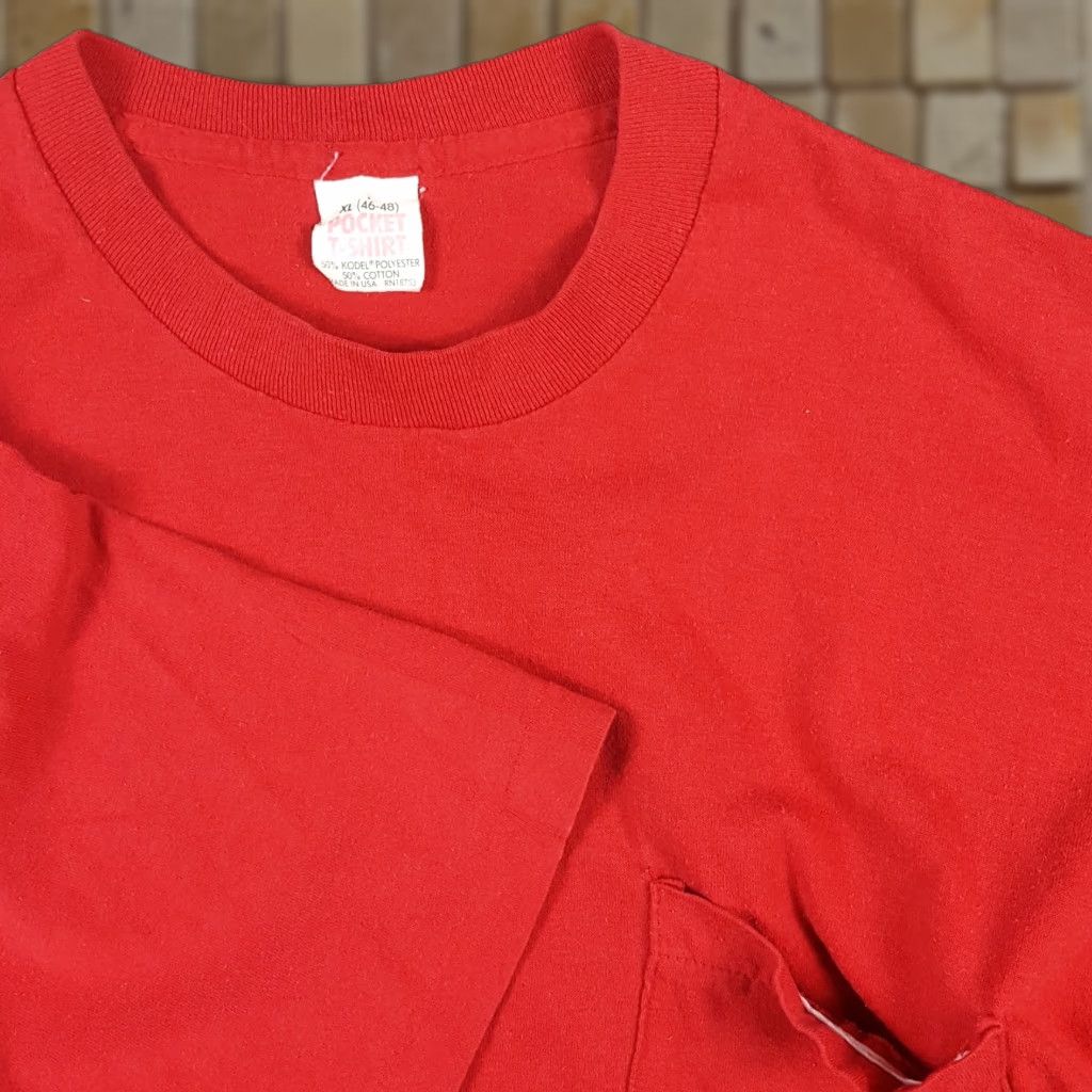 Vintage VINTAGE 80s Men's Red Cotton Graphic T-Shirt Short Sleeve Crew Neck Band Grunge Skater Y2K Summer Small Size US S / EU 44-46 / 1 - 1 Thumbnail