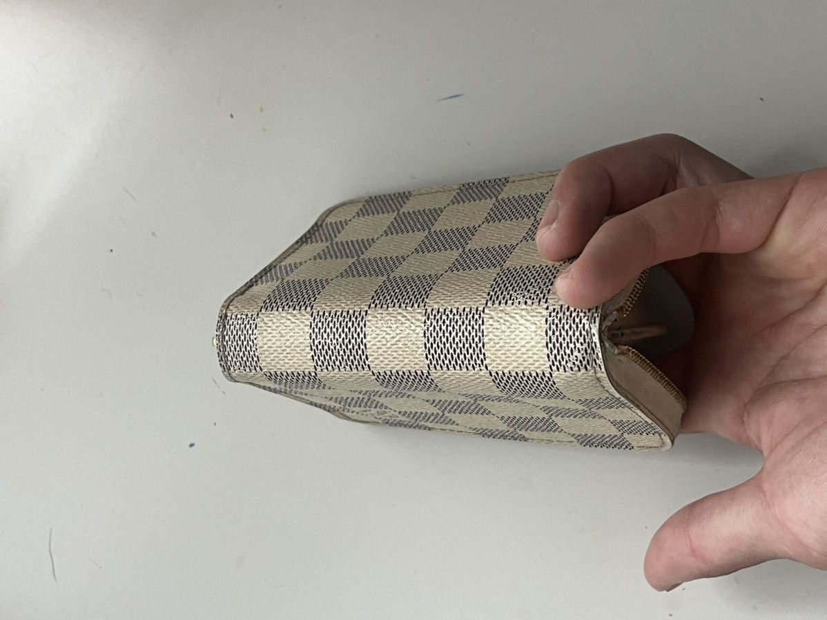 Louis Vuitton Louis Vuitton 2013 Damier Azur Pattern Zippy Coin Purse Size ONE SIZE - 13 Thumbnail