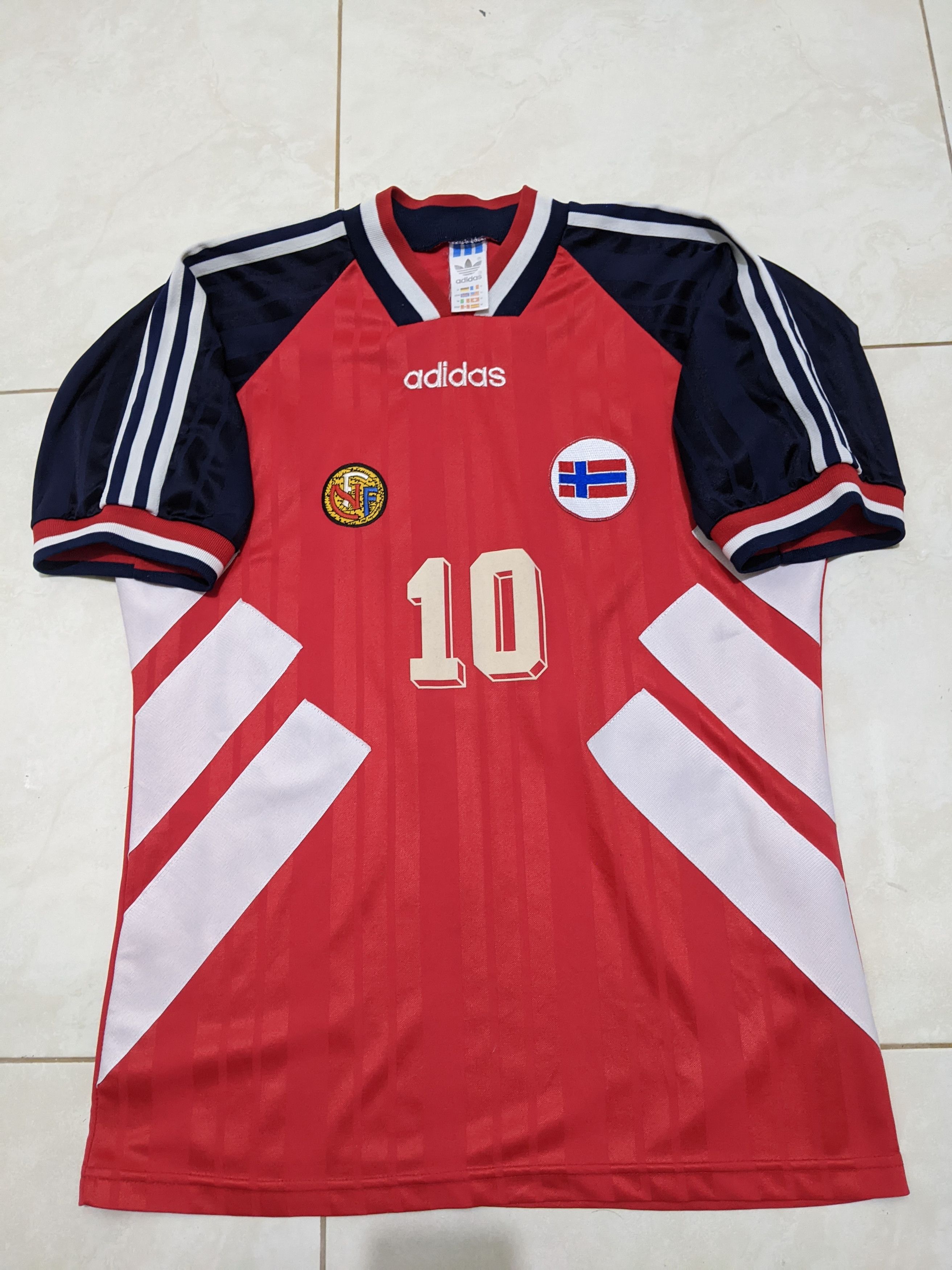 Adidas Norwegia home world cup 1994 rekdal Jersey football shirt Size US M / EU 48-50 / 2 - 1 Thumbnail