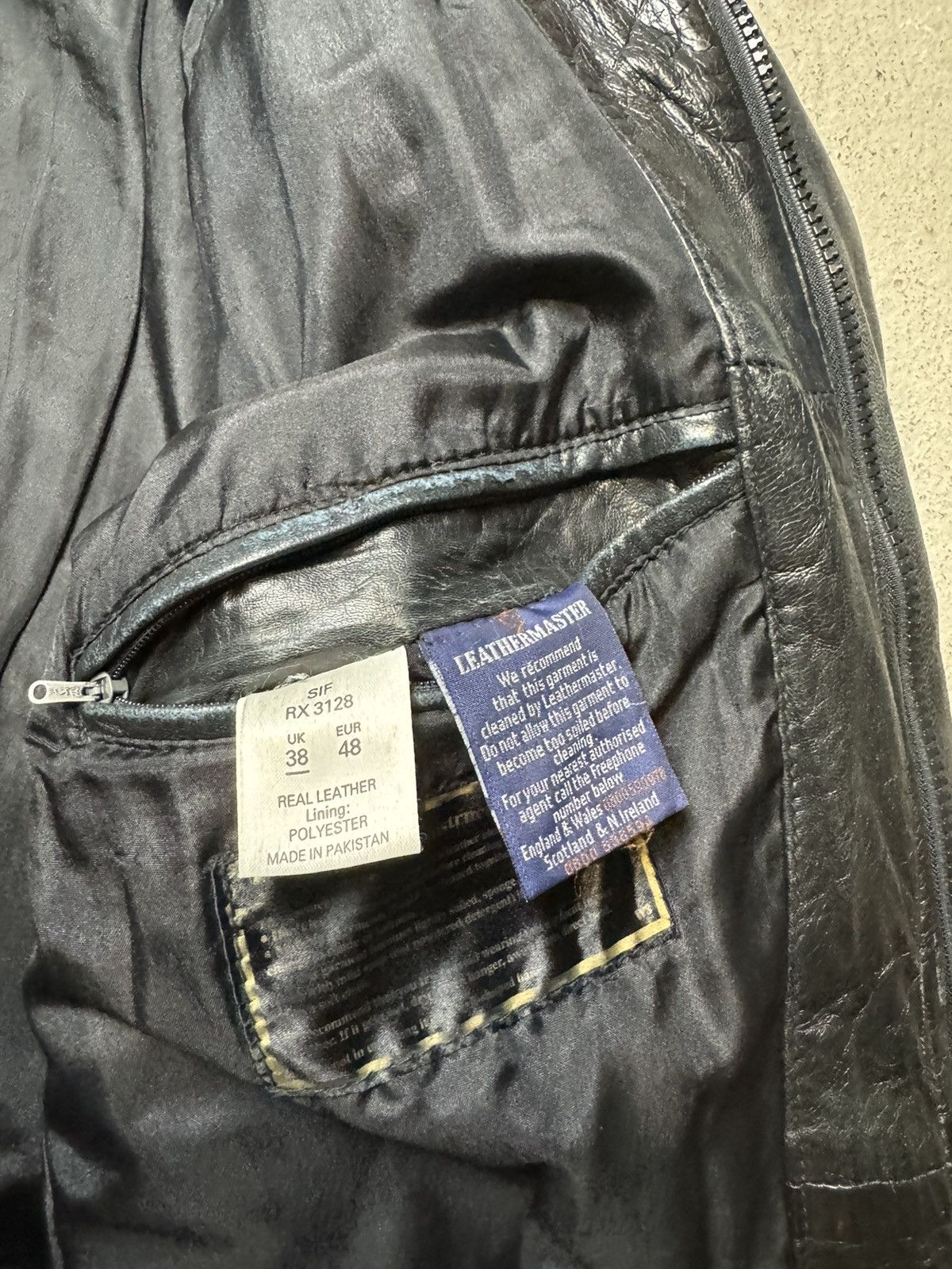 Vintage Vintage Y2K Carlo Santini Leather Opium Faded Bomber Jacket Size US S / EU 44-46 / 1 - 11 Thumbnail