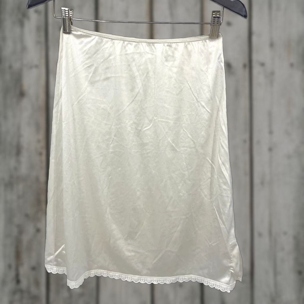 Sears VTG Sears Slip Women Small Cream Ivory Nylon Lace Hem Elastic Waist 1980s Casual Womens Girls? Size ONE SIZE - 1 Thumbnail