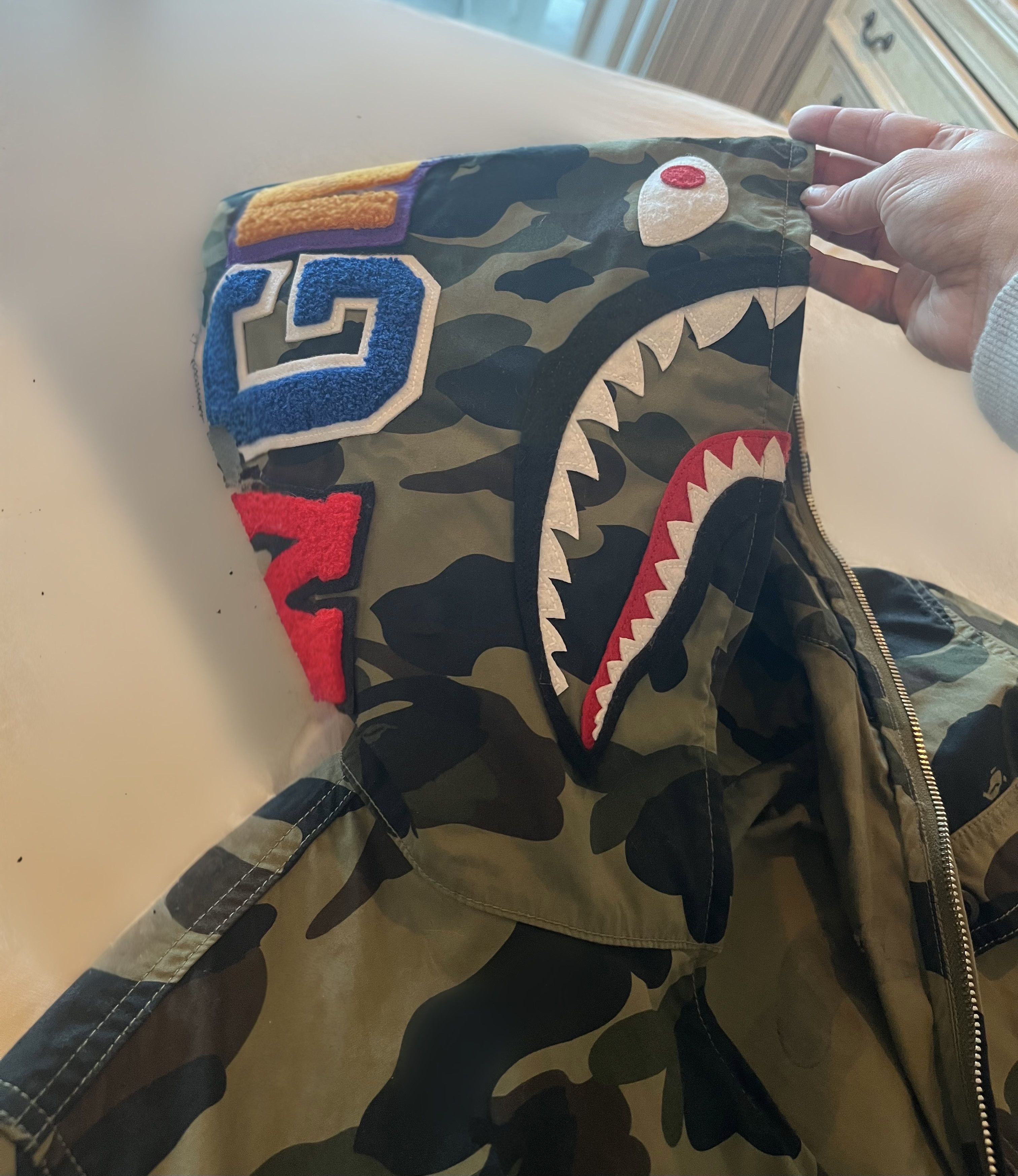 Bape BAPE 1st Camo Shark Hoodie Shirt Size US M / EU 48-50 / 2 - 3 Thumbnail
