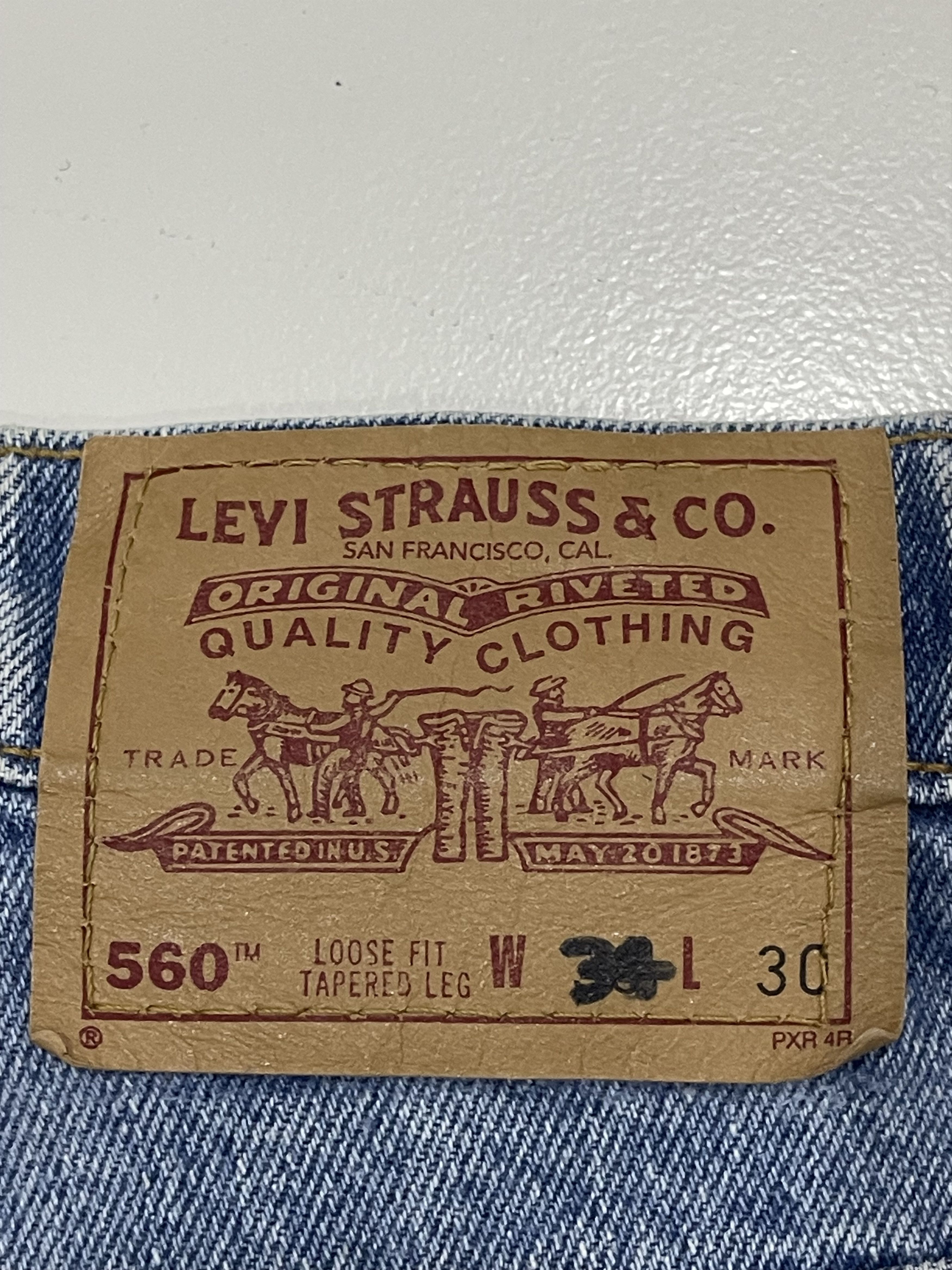 Levi's × Vintage VINTAGE 90s LEVI'S 560 BAGGY DENIM JEANS CROPPED SHORT Size US 33 - 3 Thumbnail