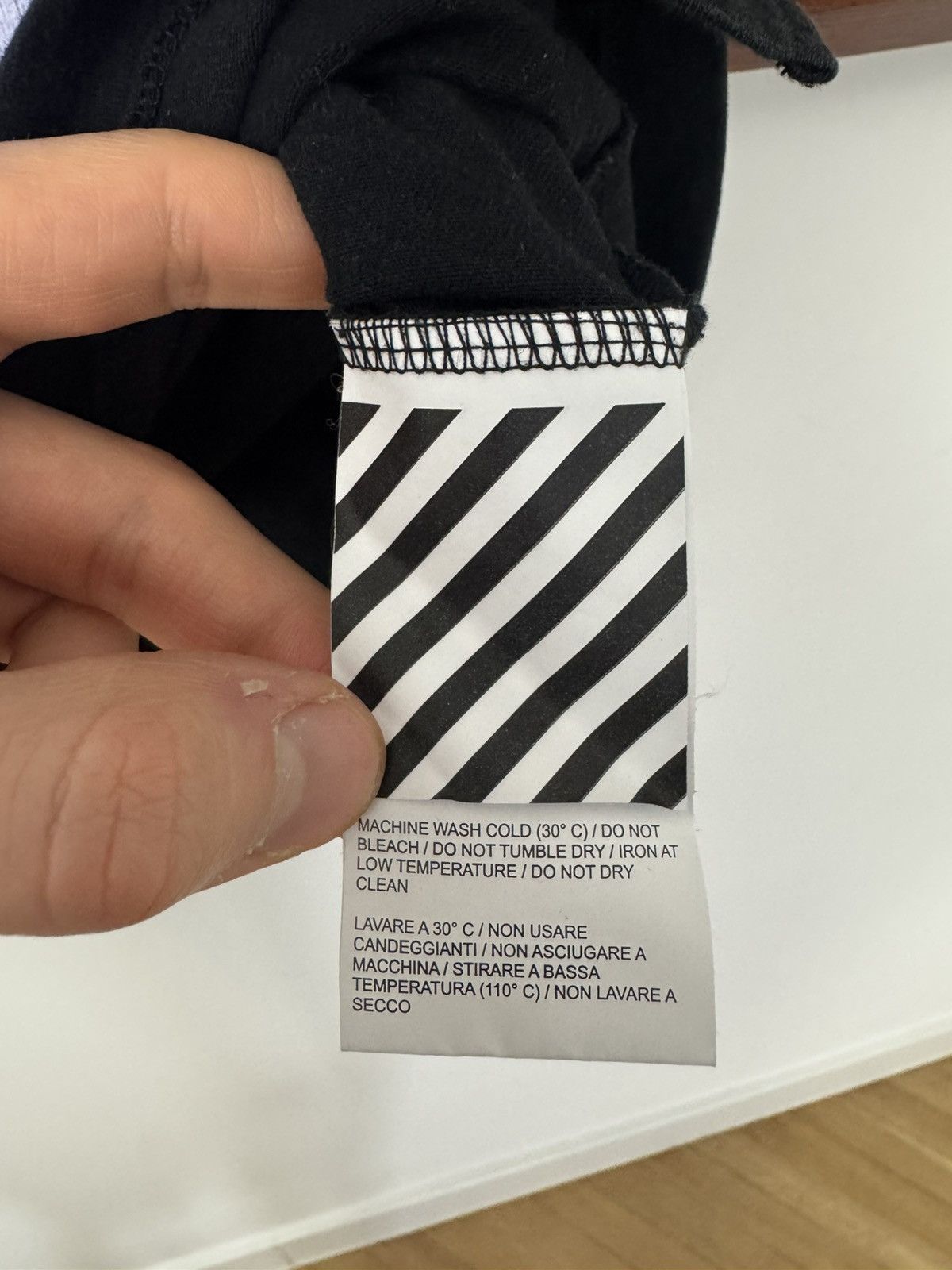 Off-White Off-White Business Casual Bernini Tee Virgil Abloh Rare Size US S / EU 44-46 / 1 - 5 Thumbnail