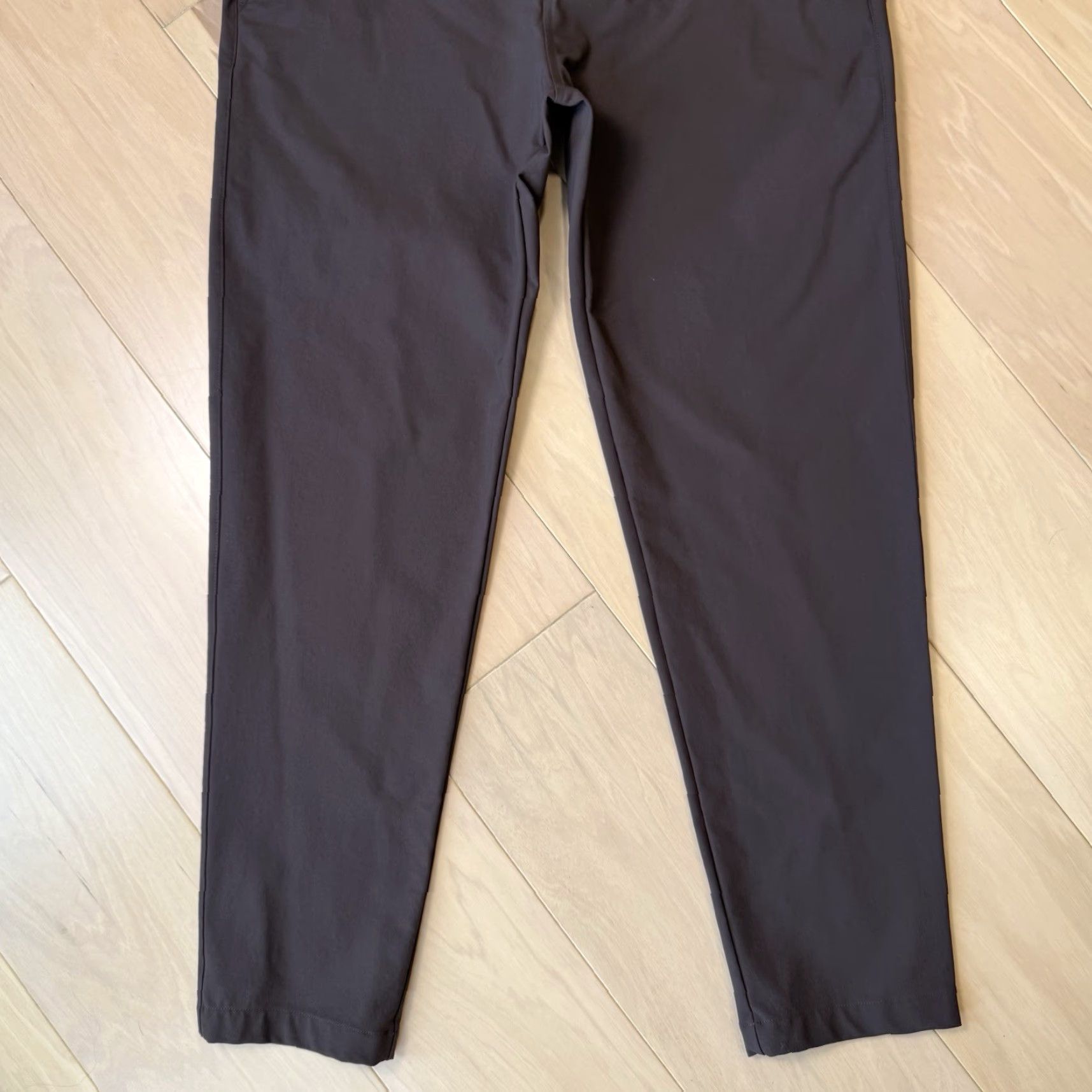 Lululemon Lululemon Heavy Twill Trouser Pants 34 Brown Athletic Straight Mens Tight Tapered Khakis Size US 34 / EU 50 - 4 Thumbnail