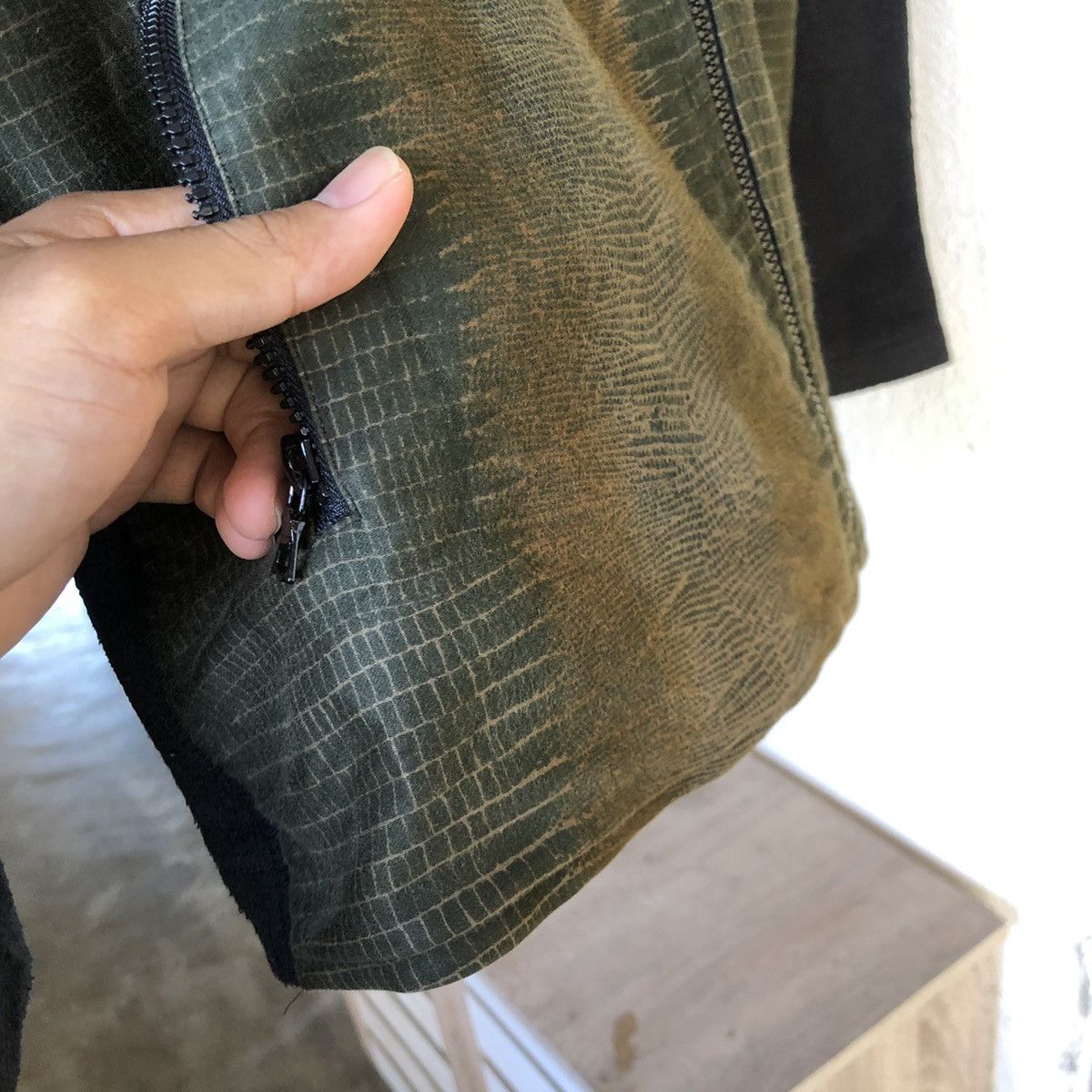 A.P.C. A.P.C Crocodile Skin Print Design Jacket Size US M / EU 48-50 / 2 - 5 Thumbnail