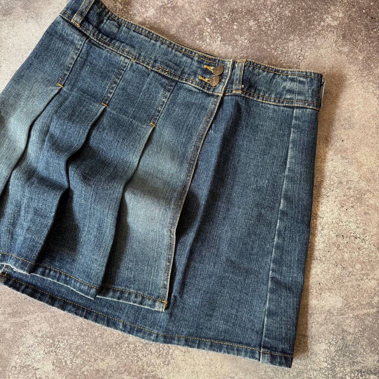 Hysteric Glamour Y2K Super Sexy Vintage Pleated Washed Denim Mini Skirt Size 28" / US 6 / IT 42 - 5 Thumbnail