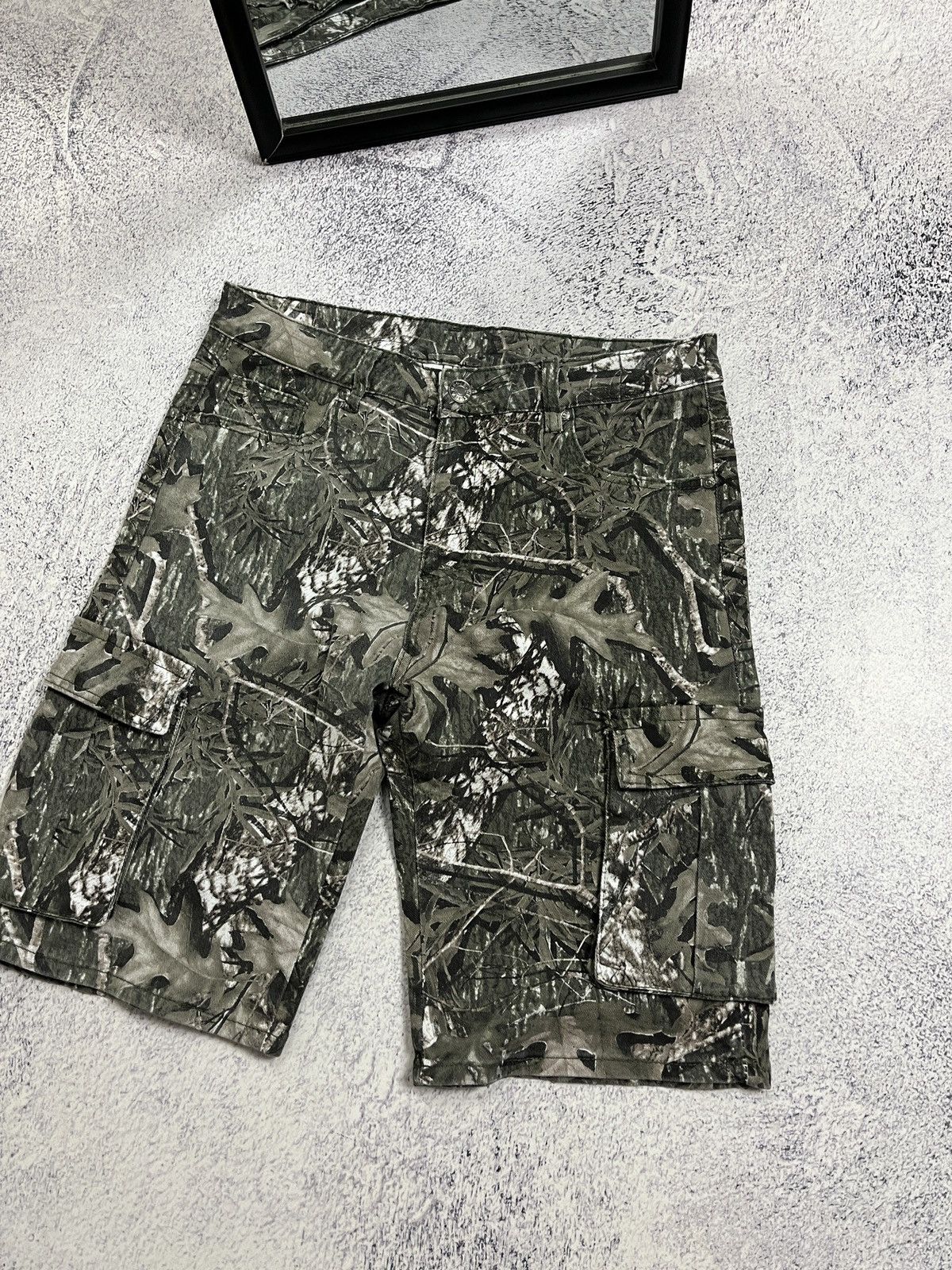 Realtree Real Tree Camo Cargo Shorts Streetwear Hype Y2k Camouflage Size US 32 / EU 48 - 4 Thumbnail