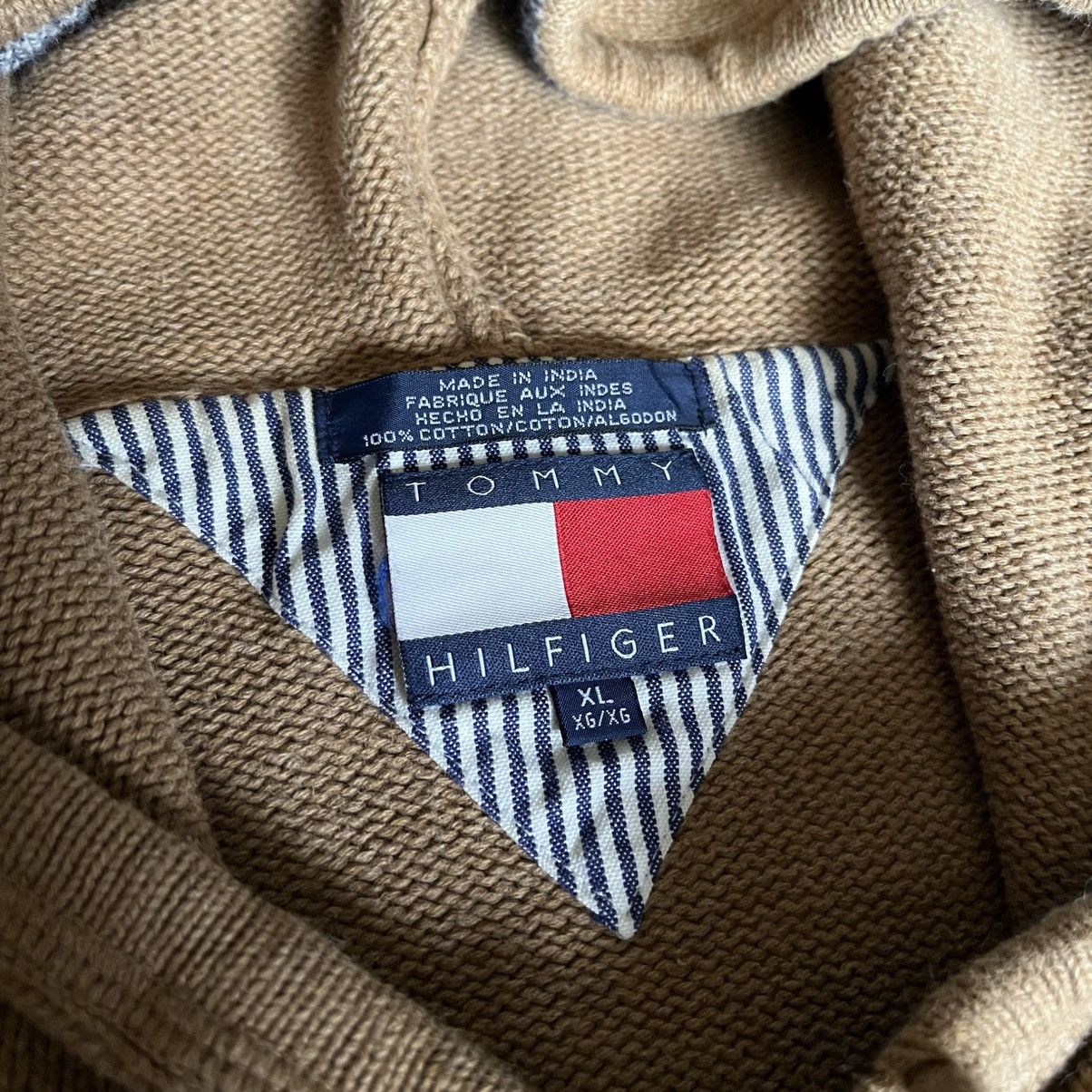 Tommy Hilfiger Vintage 1990s Tommy Hilfiger Embroidered Logo Sweater Hoodie Size US XL / EU 56 / 4 - 4 Thumbnail