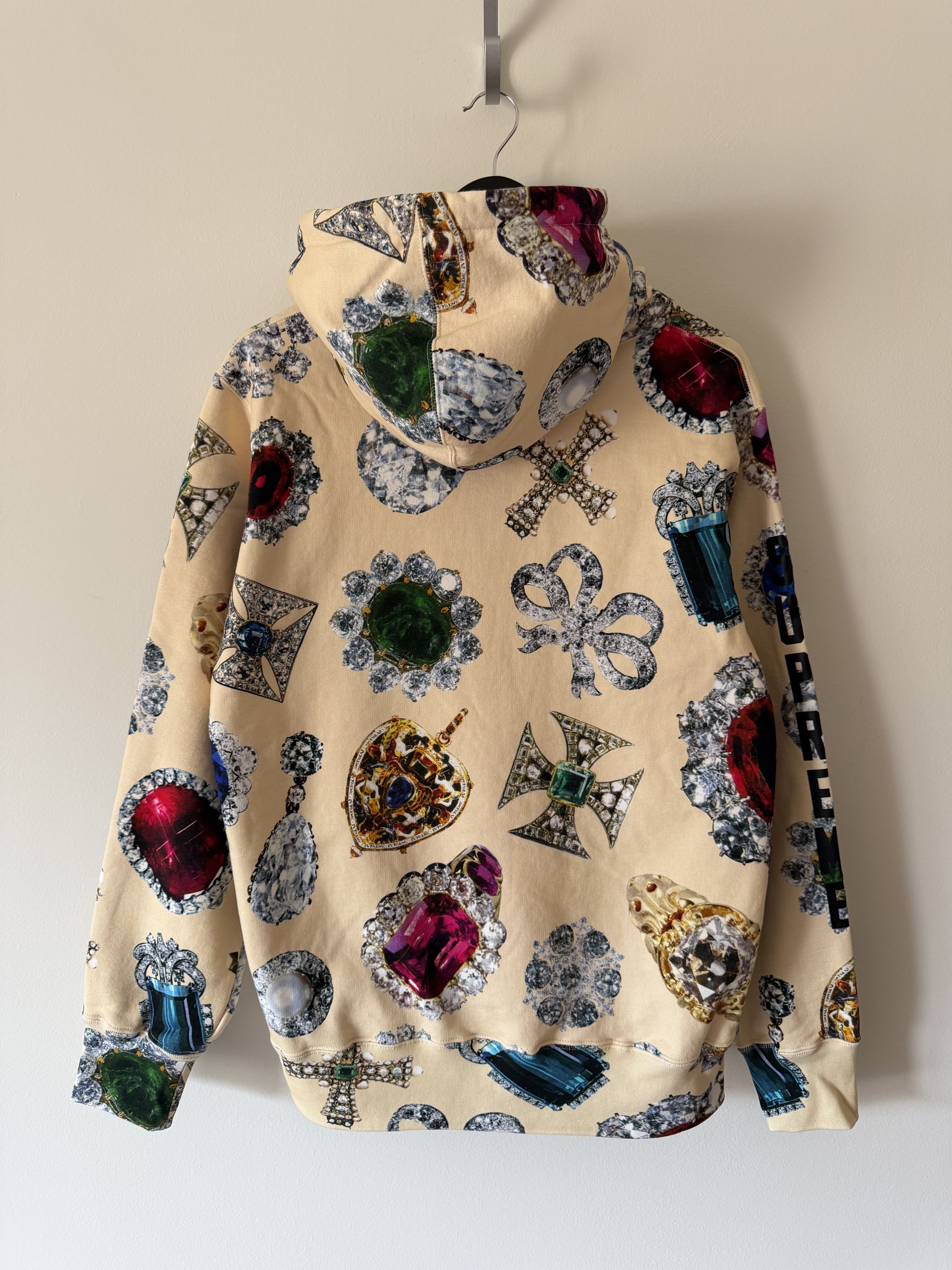 Supreme Supreme FW18 Jewels Hoodie in Cream Size US M / EU 48-50 / 2 - 5 Thumbnail