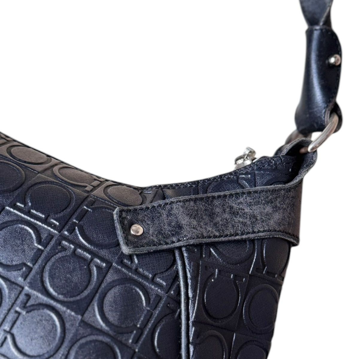 Salvatore Ferragamo Salvatore Ferragamo Black Gancini Leather Shoulder Bag Size ONE SIZE - 3 Thumbnail