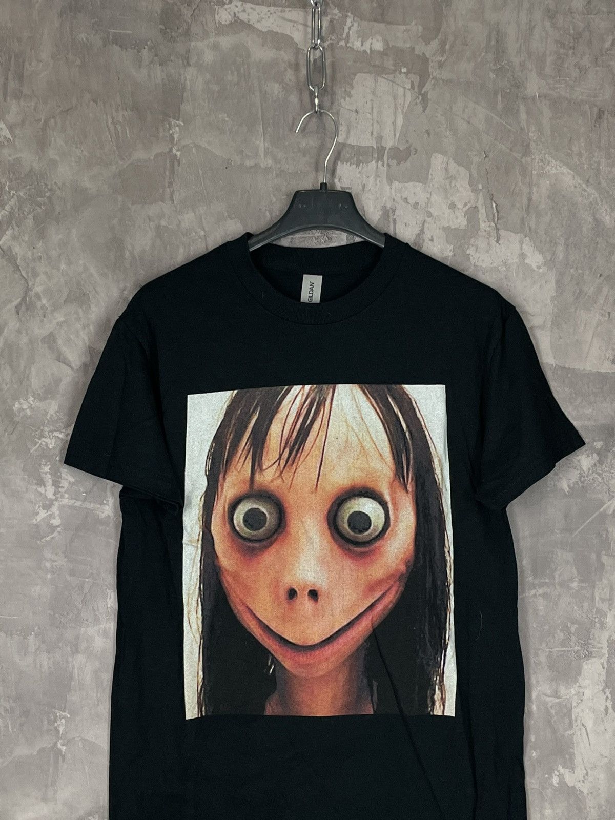 Japanese Brand × Vintage Vintage Scary Face Big Logo Y2K Momo T shirt Size US S / EU 44-46 / 1 - 2 Thumbnail