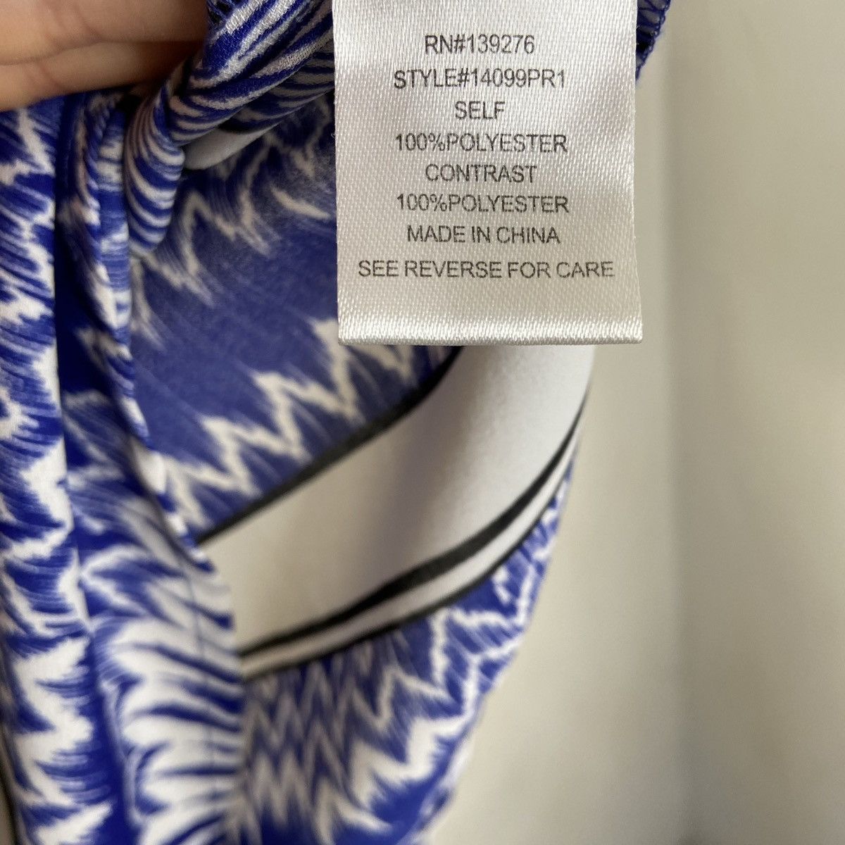 Other Flowy Silky Blue and White Patterned Lace Detail Top S Size S / US 4 / IT 40 - 5 Thumbnail