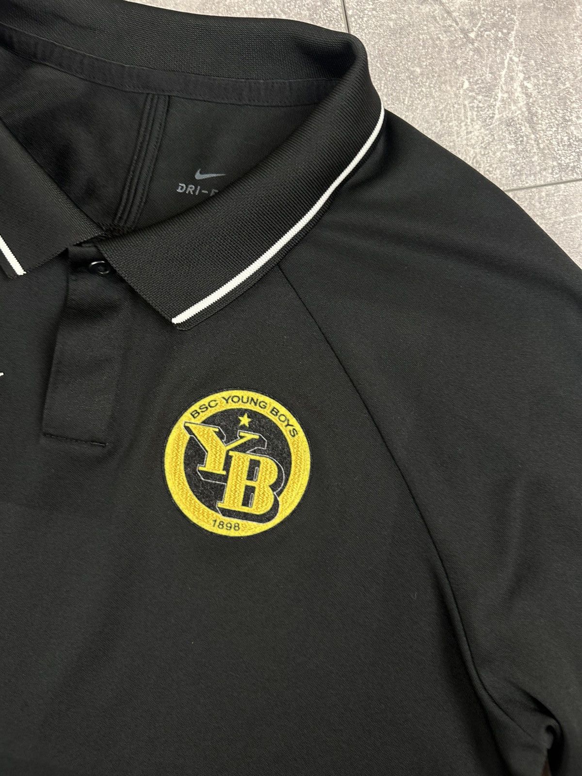 Nike Nike BSC Young Boys Polo Soccer Football Jersey 2019/20 Size US S / EU 44-46 / 1 - 7 Thumbnail