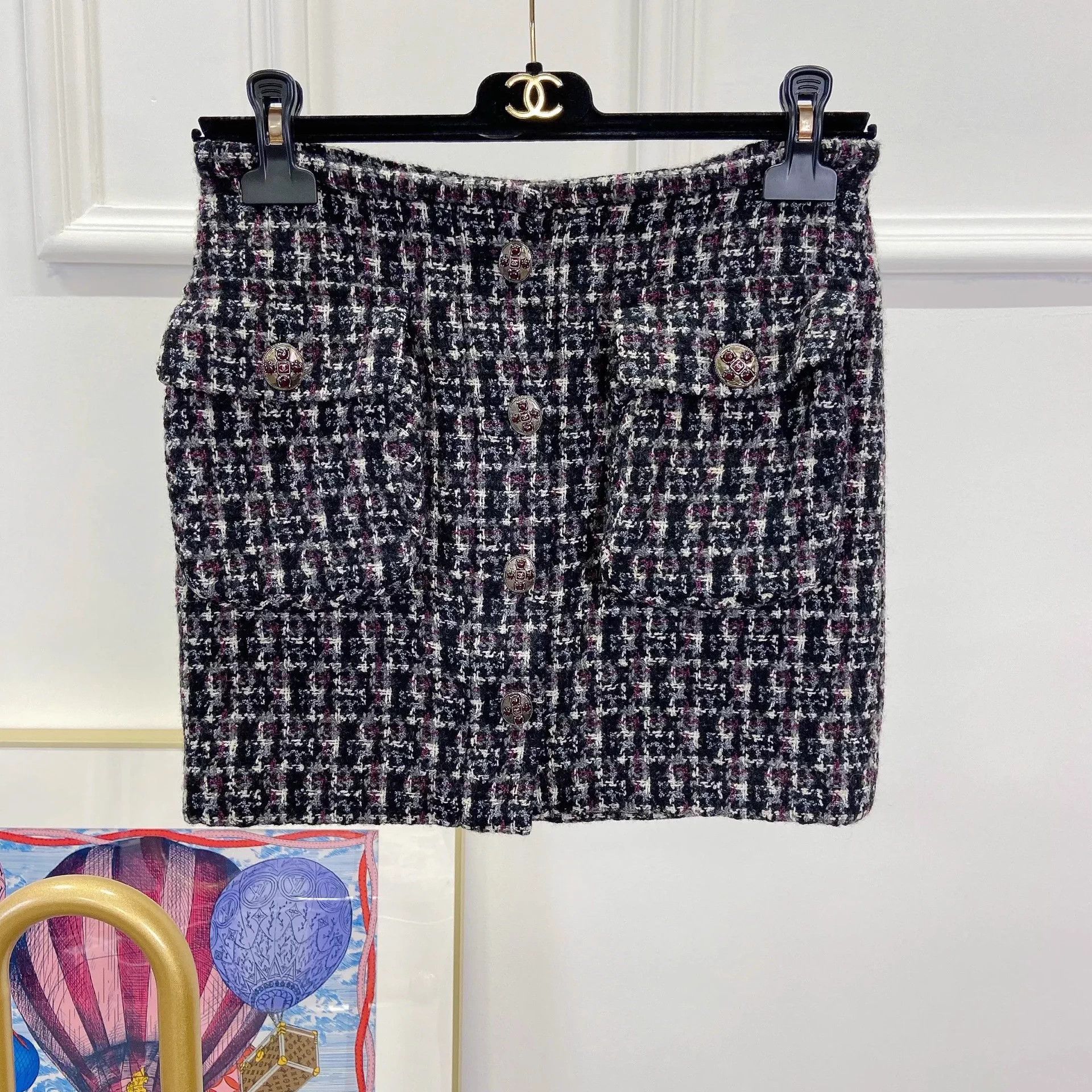 Chanel Chanel Gingham Skirt FR 36 Size 26" / US 2 / IT 38 - 1 Thumbnail