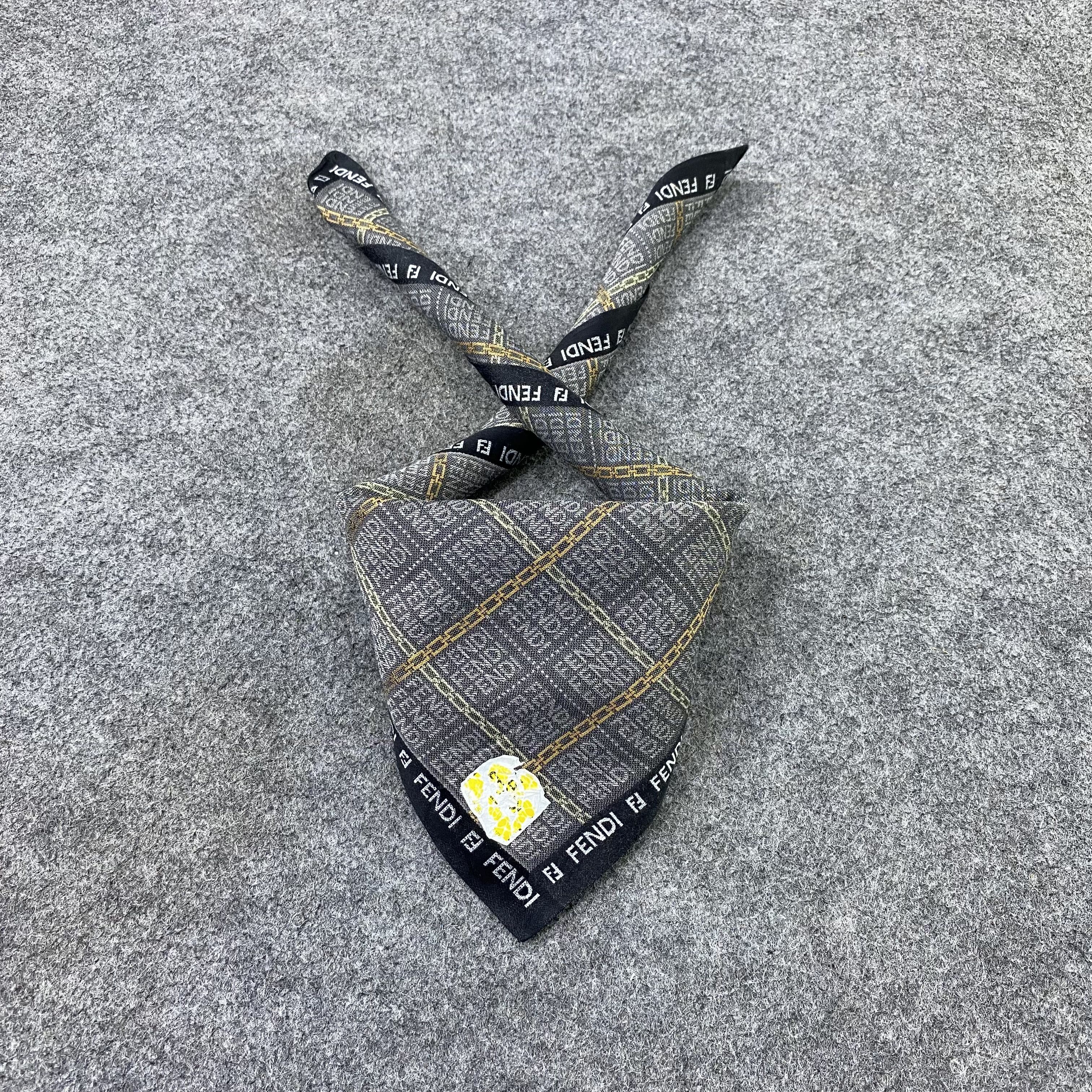 Fendi Fendi Handkerchief / Bandana / Neckerchief-B2149 Size ONE SIZE - 2 Thumbnail