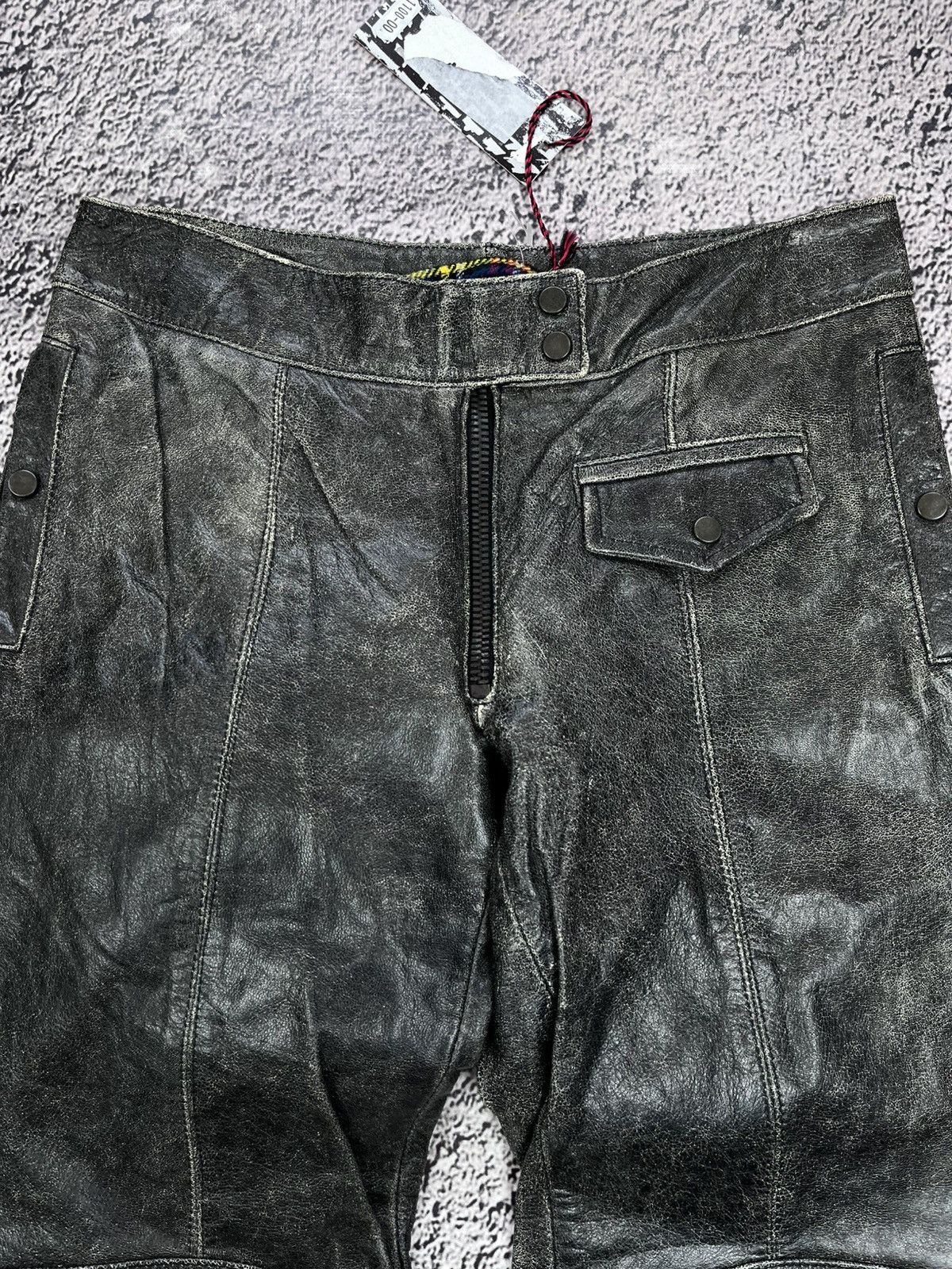 Japanese Brand Vintage NWT double knee biker distressed leather pants Size 28" / US 6 / IT 42 - 4 Thumbnail