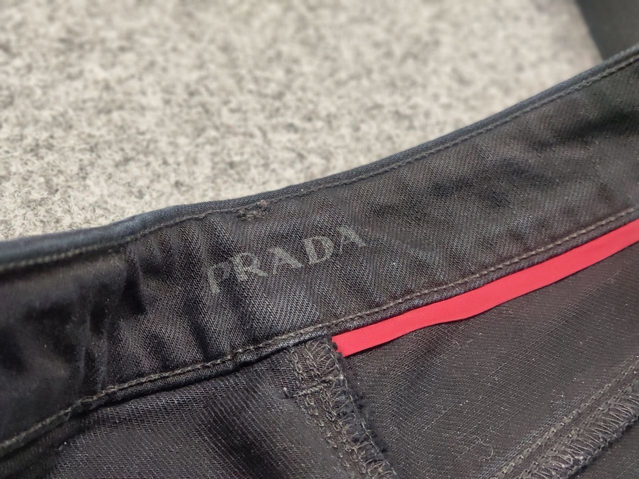 Prada Vintage Prada Crop Dark Blue Denim Womens Jeans Zipper Y2K Size 27" / US 4 / IT 40 - 17 Thumbnail