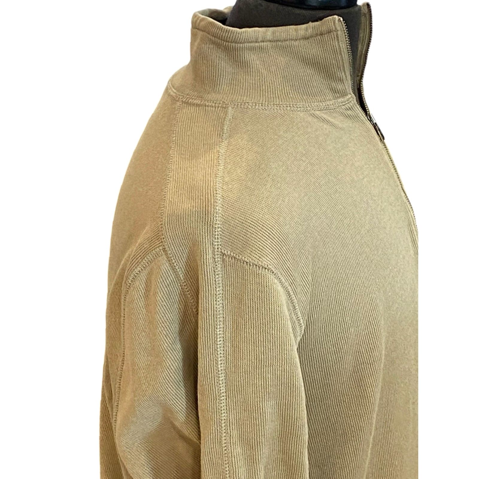 Banana Republic VINTAGE Banana Republic Cotton Tan 1/4 Zip Pullover Men’s Beige Medium Shirts Pullover Preppy Style 1/4 Zip Beige Mens Size US M / EU 48-50 / 2 - 5 Thumbnail
