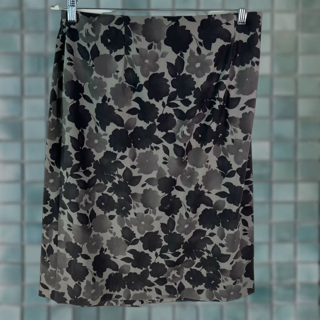 Vintage VINTAGE Leslie Fay Womens Black Floral Elastic Waist Straight Pencil Skirt Size 16 (47) Size 38" / US 16 / IT 52 - 1 Thumbnail