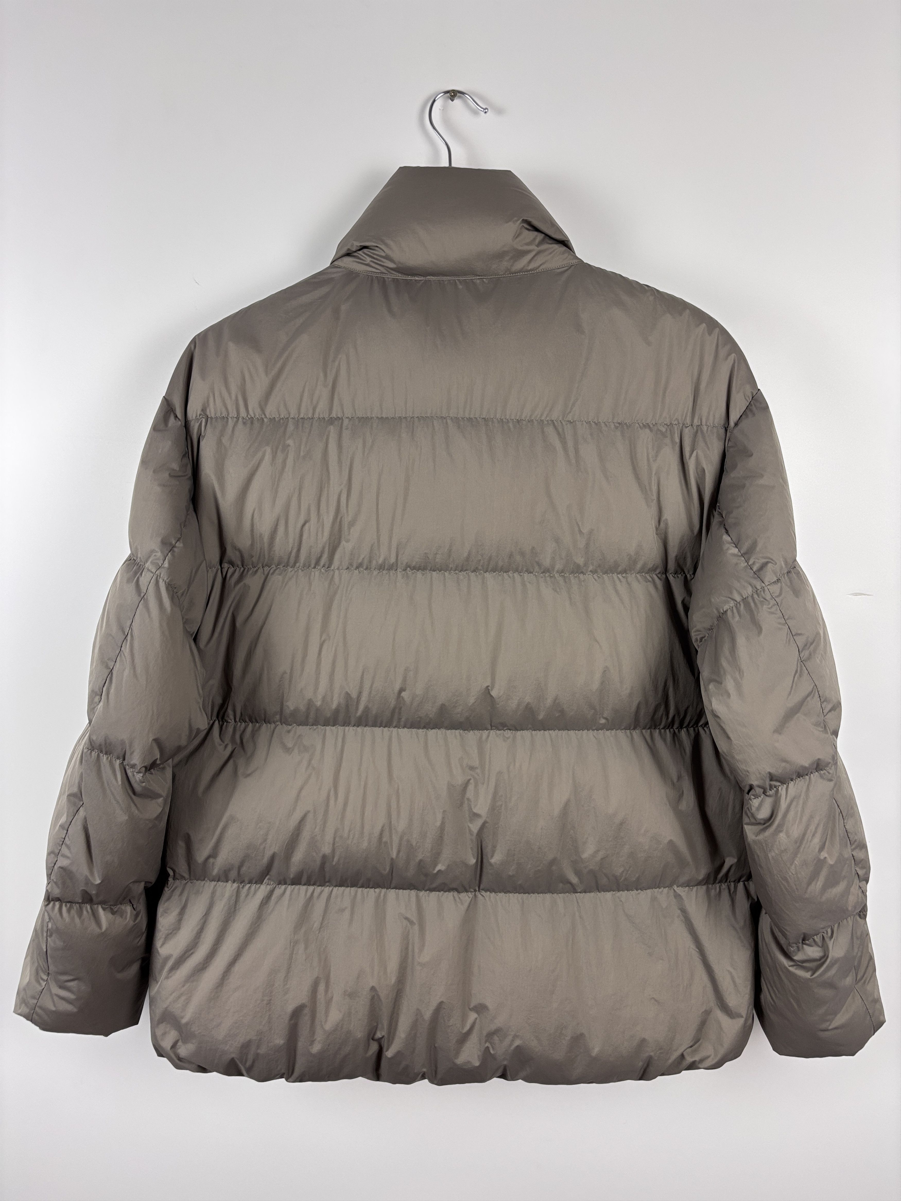 Uniqlo Uniqlo Ultra Light Down Puffer Jacket Packable Beige Size S Size S / US 4 / IT 40 - 4 Thumbnail