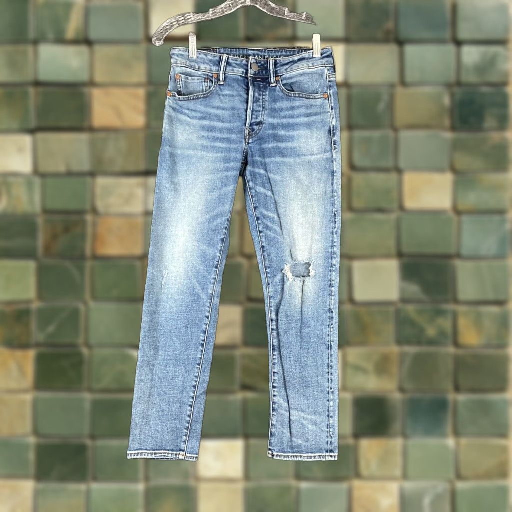 American Eagle Outfitters VINTAGE? No. Use: American Eagle Outfitters Jeans Slim 28x27 Men Blue Distressed Straight 27 Inseam Mens Size US 28 / EU 44 - 1 Thumbnail