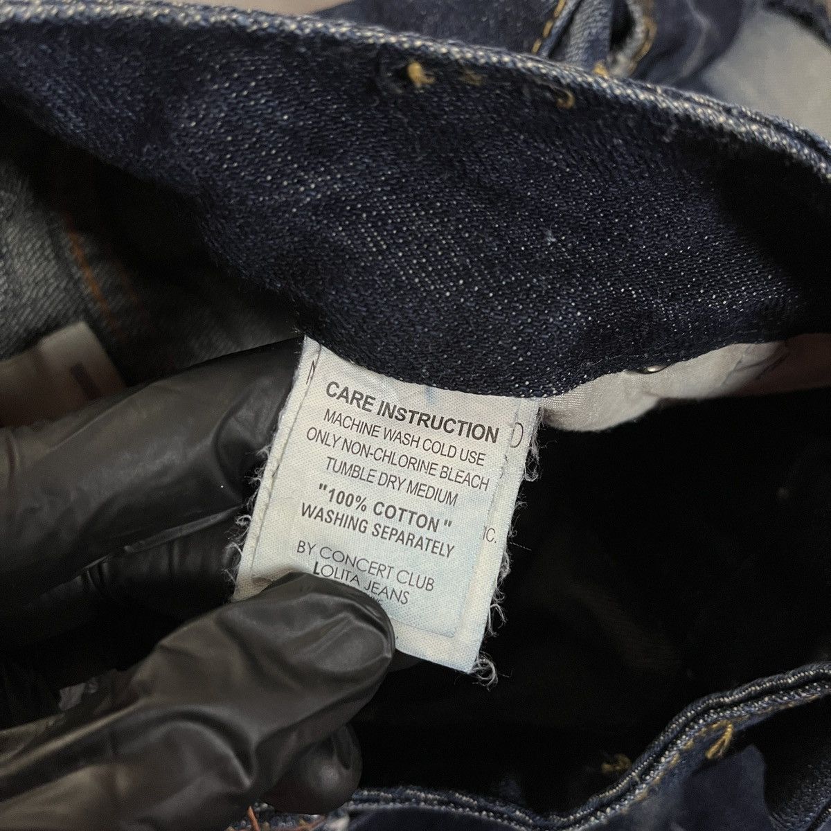 Lolita Jeans Lolita Jeans Distressed Shorts Leather Pocket Raw Hem Y2K Size 33" - 6 Thumbnail