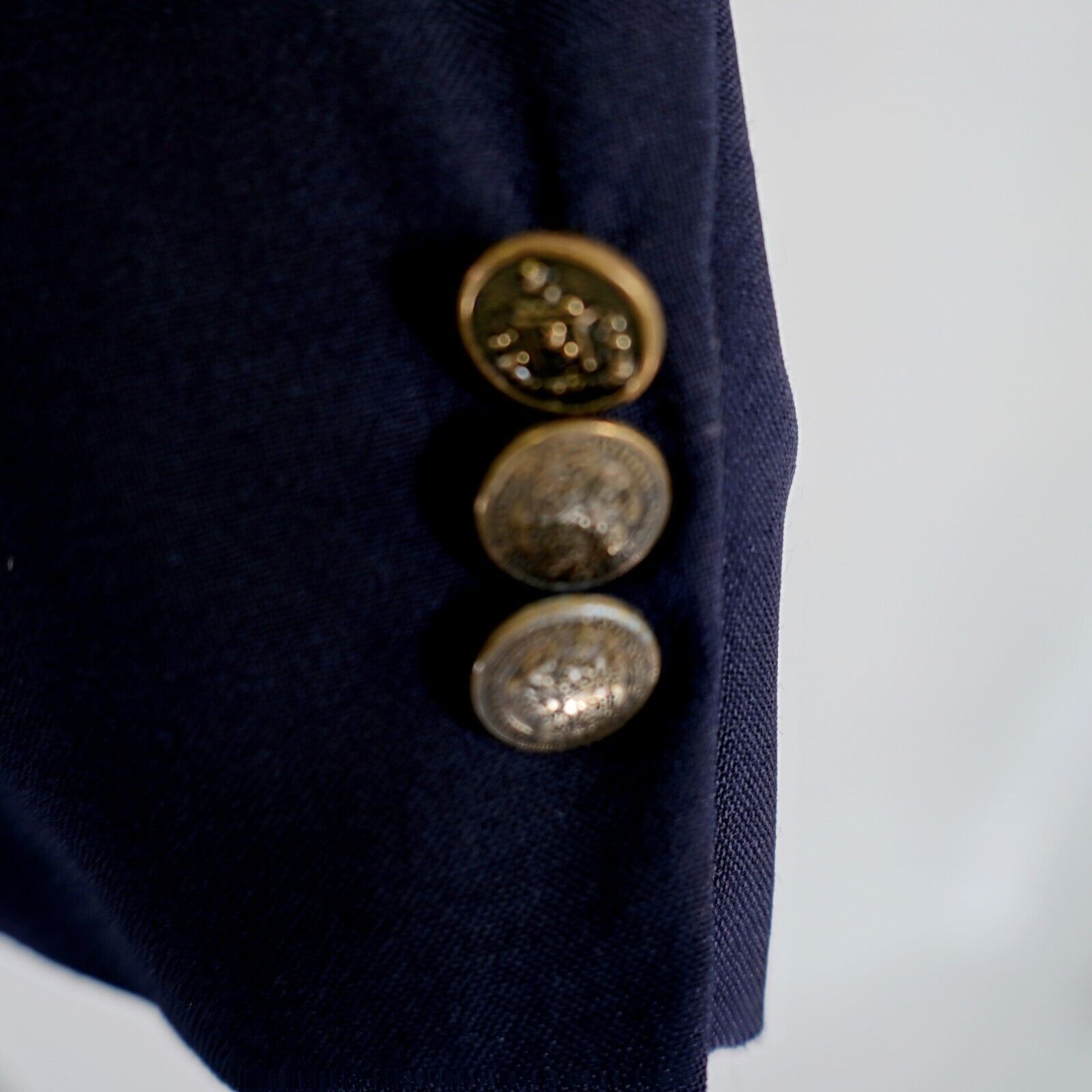Oscar De La Renta Oscar De La Renta Blue Wool 2 Bronze Button Blazer 42L / Sli Size 38R - 3 Thumbnail