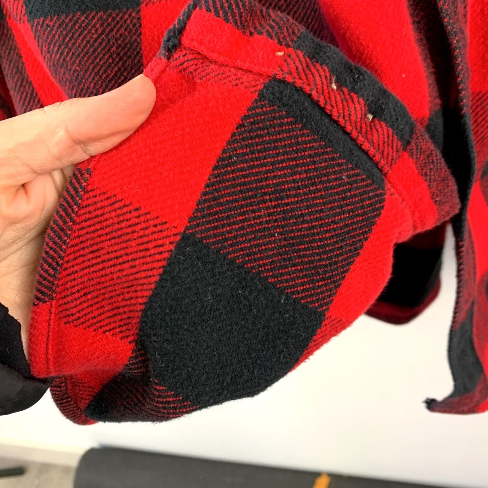 Vintage VINTAGE Elkmont Buffalo Plaid Flannel Red Black Button-Up Shirt L Men Size US L / EU 52-54 / 3 - 6 Thumbnail