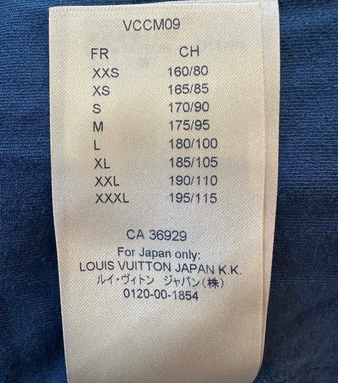 Louis Vuitton Louis Vuitton logo pattern full long sleeved casual jacket Size US XS / EU 42 / 0 - 7 Thumbnail