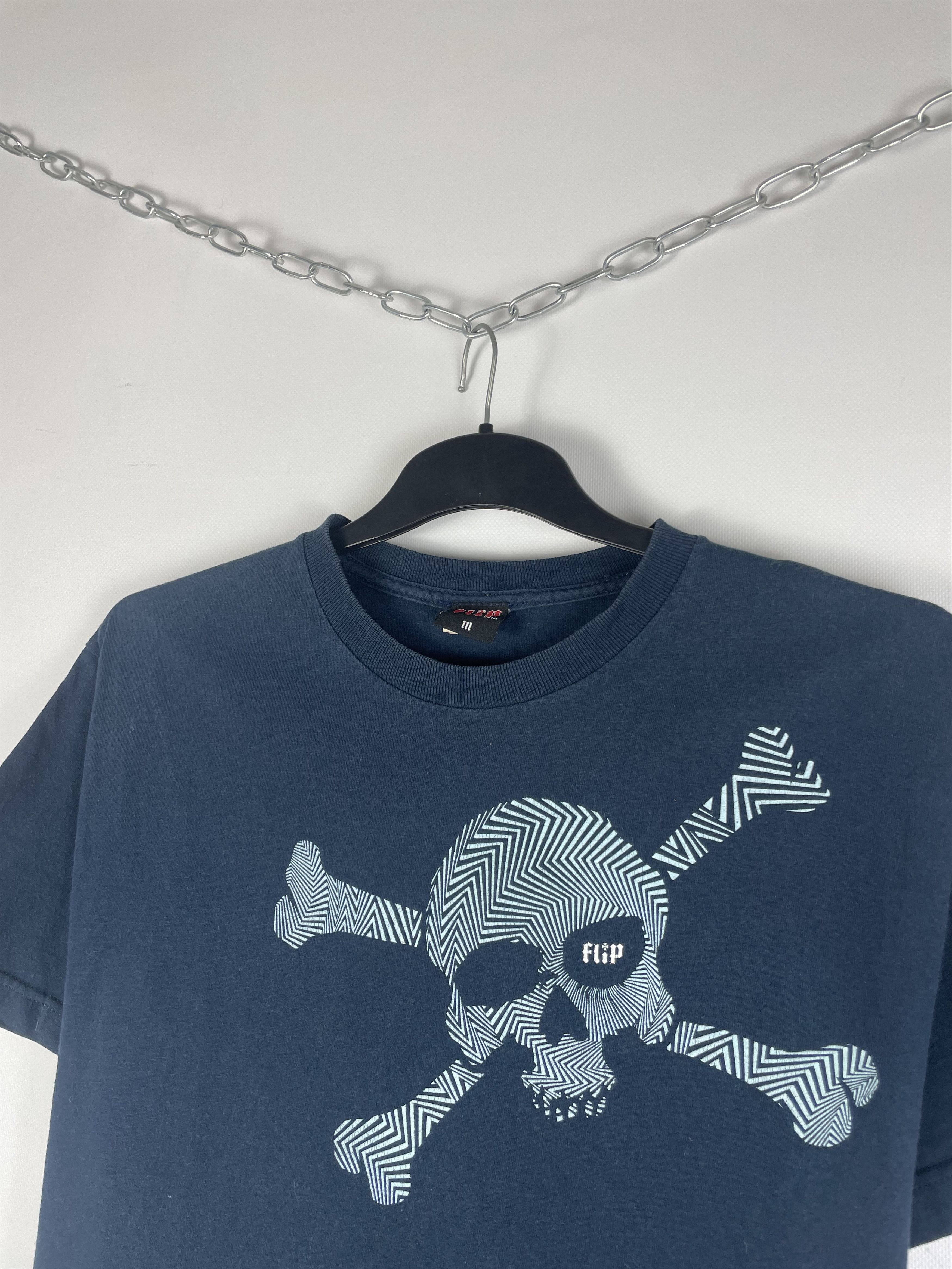 Flip Skateboards VINTAGE 90’s FLIP SKATEBOARDS TRASHED TEE Y2K HOOK-UPS Size US M / EU 48-50 / 2 - 4 Thumbnail